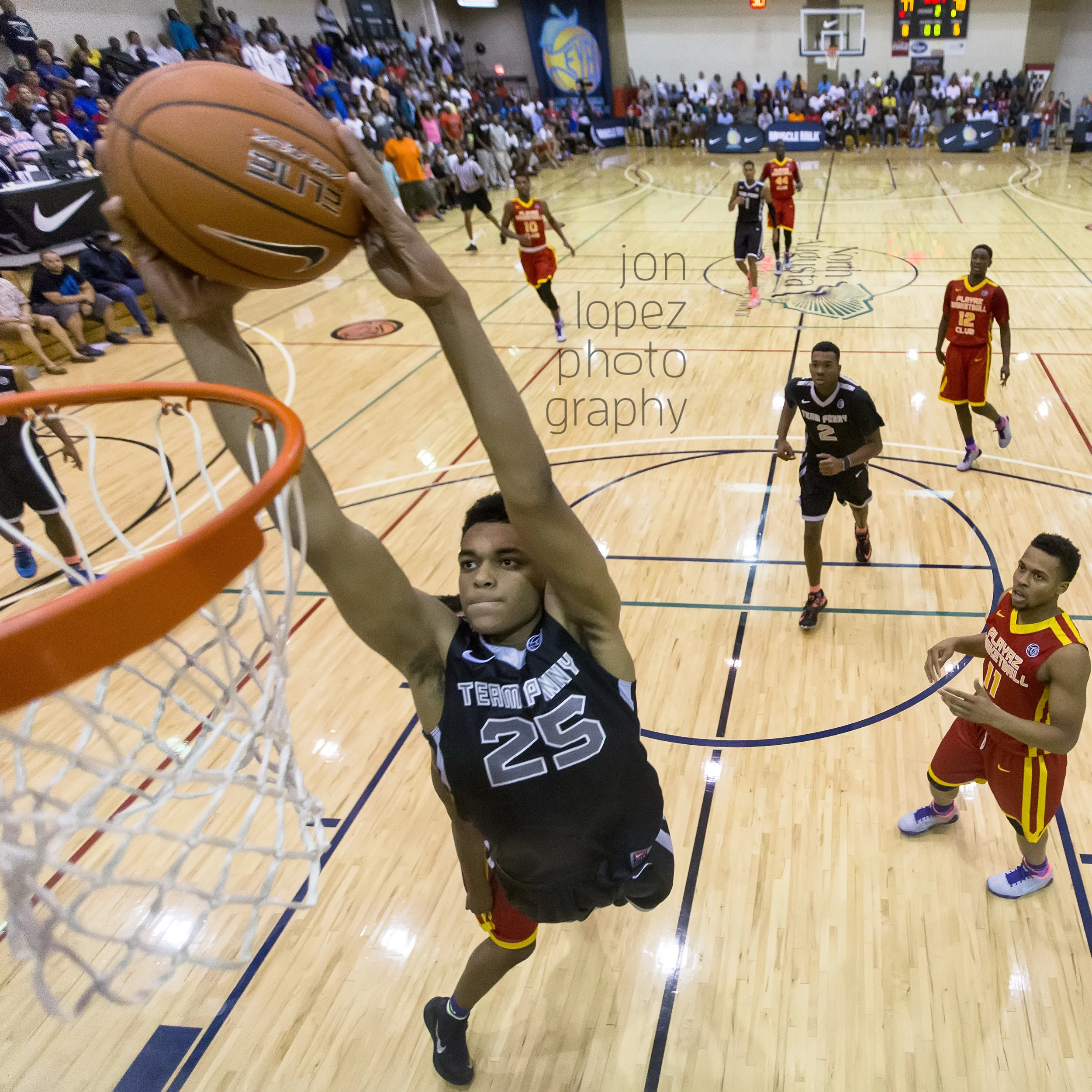 Team Penny—coached by the legendary former member of the Orlando Magic, Anfernee "Penny" Hardaway—made it to the Final Four of the 2014 Peach Jam, which pits 24 of the nation's top AAU programs against one another to declare the official best of the best. 