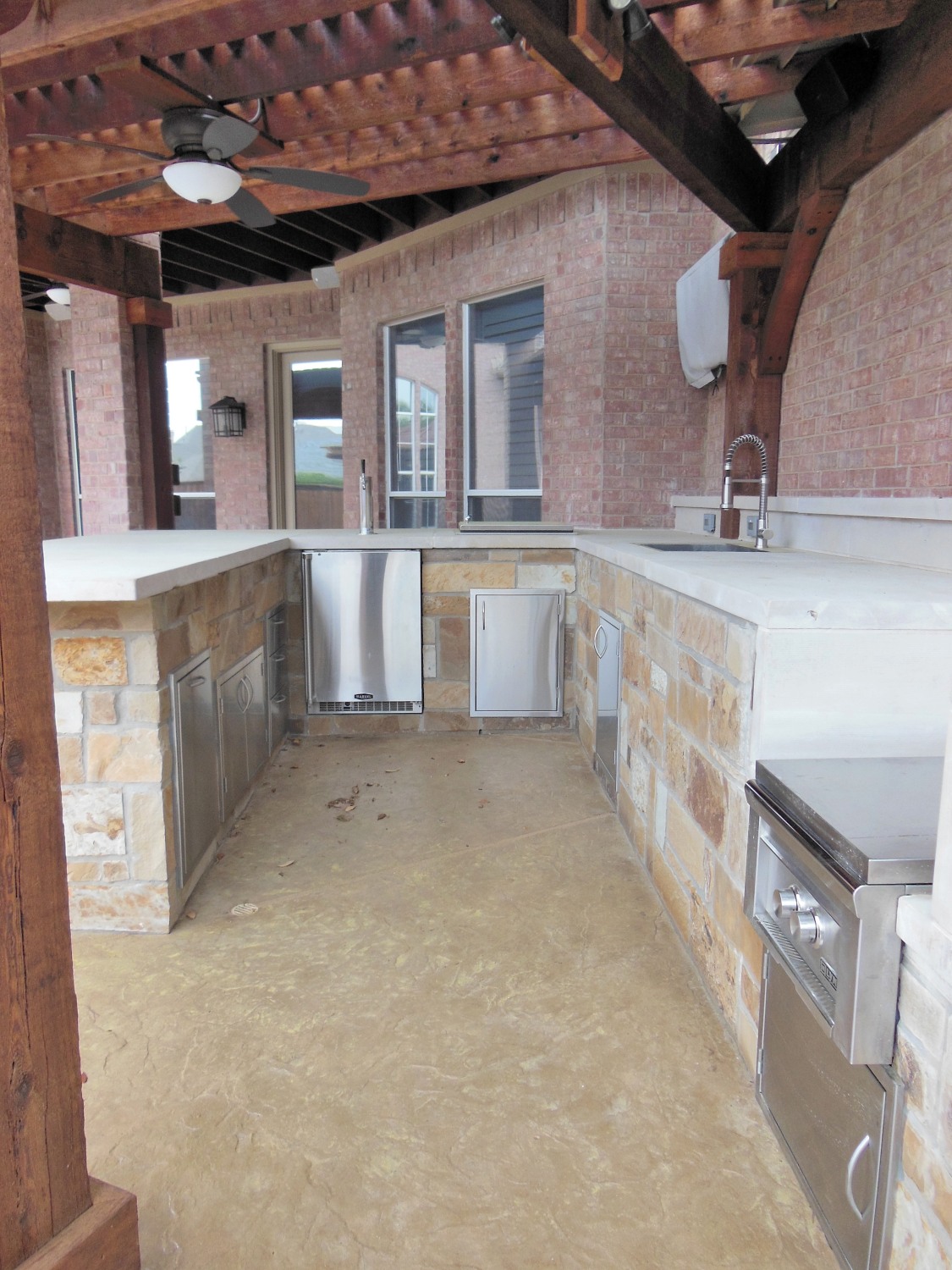 Plano 47' Grill and Cooking Area