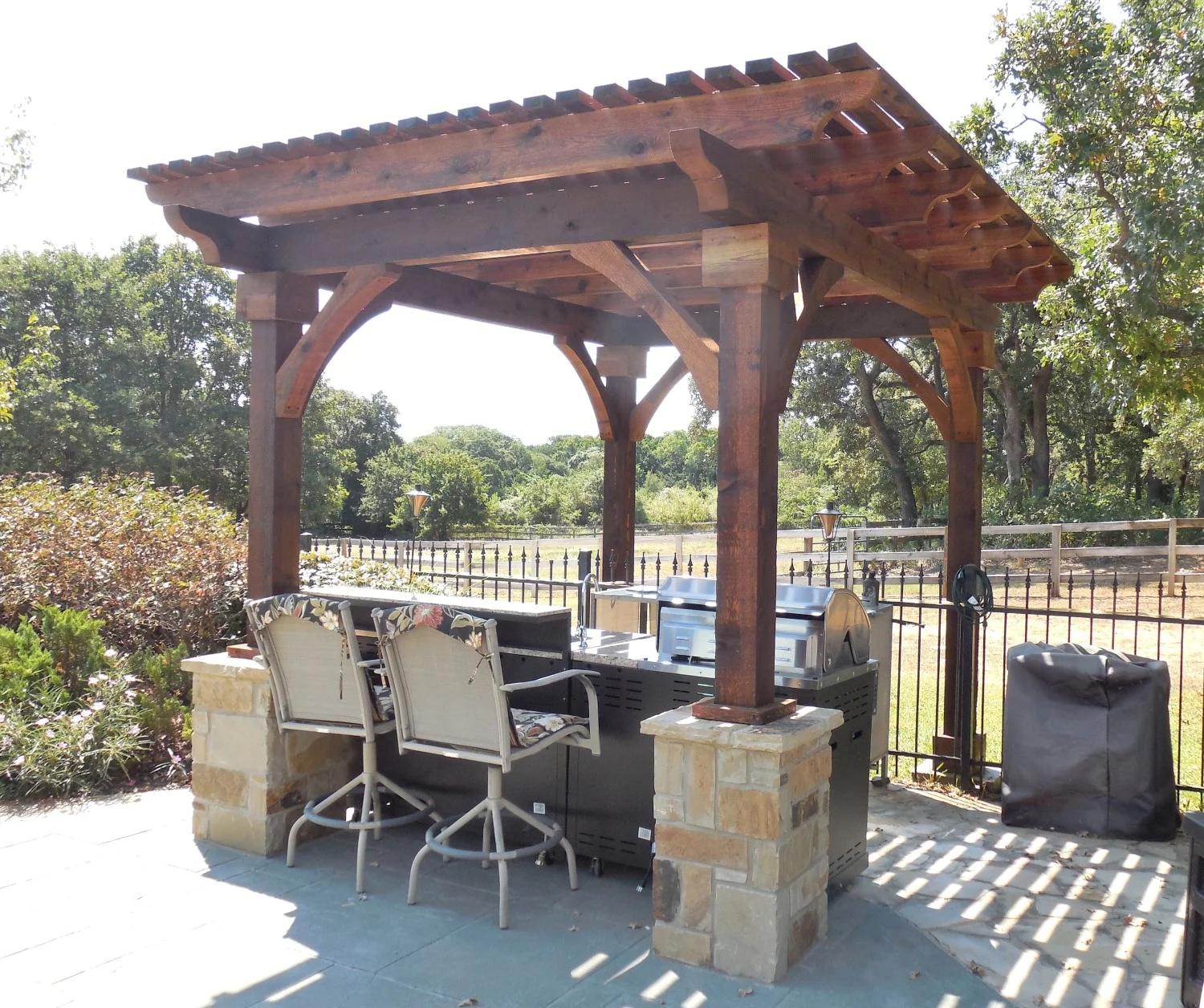 Grill Pergola in Argyle