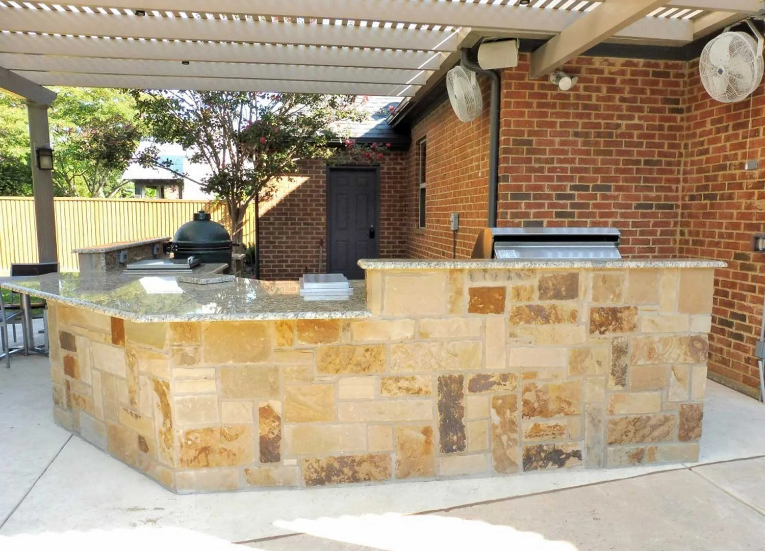 Outdoor Kitchen Addition