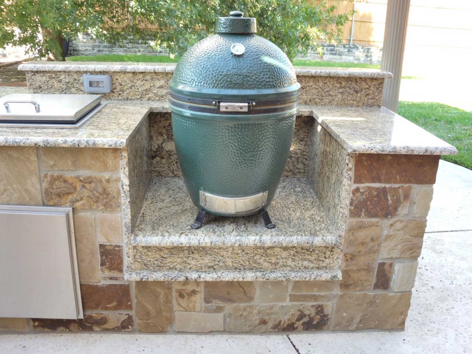 Outdoor Kitchen Addition