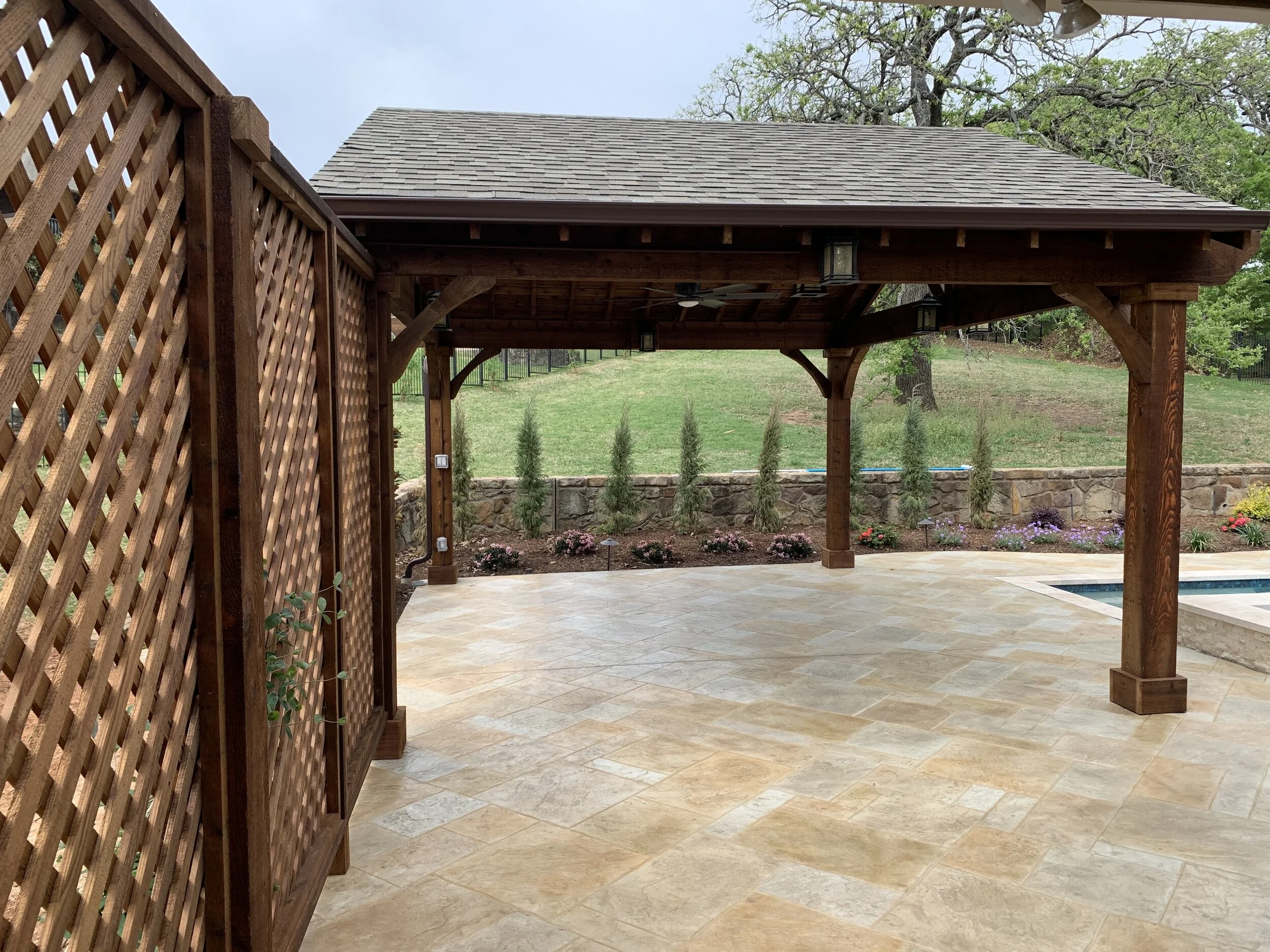Amazing Back Yard Renovation - Pergola - Photo 3