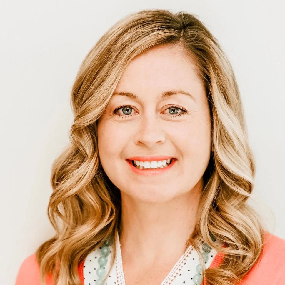 Image description: headshot, dr jessica de nooij calgary chiropractor