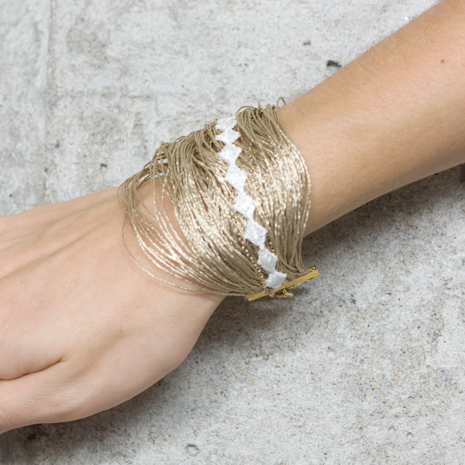 Thatching bracelet (SOLD OUT)