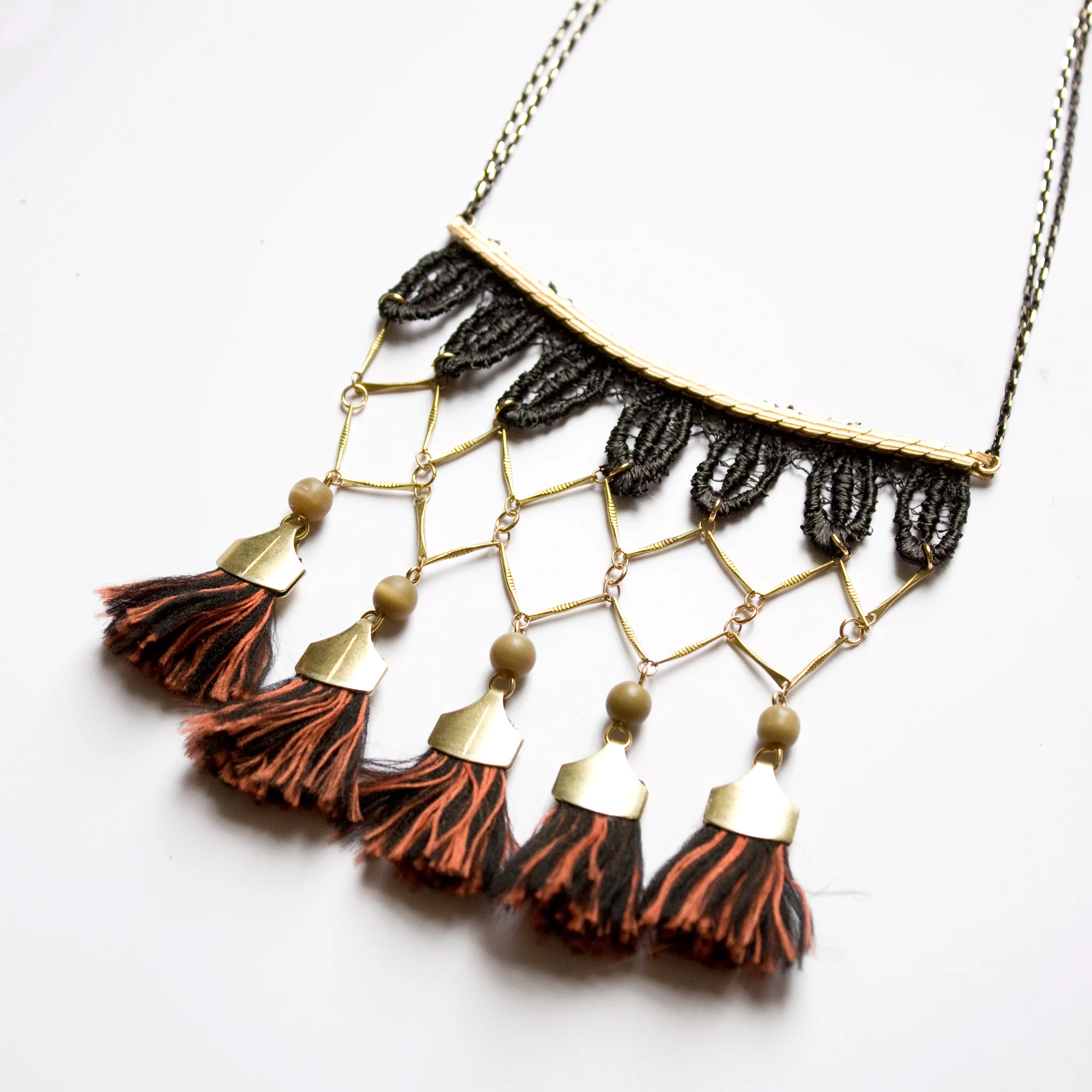 Cali necklace black.jpg