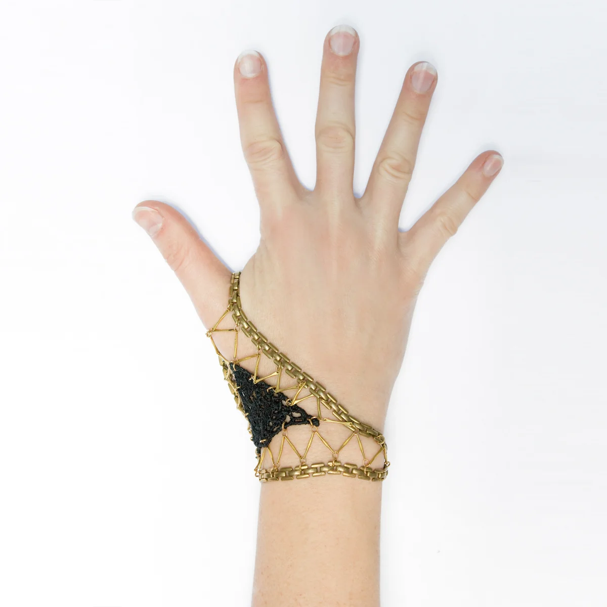 Refraction-thumb-on-hand.jpg
