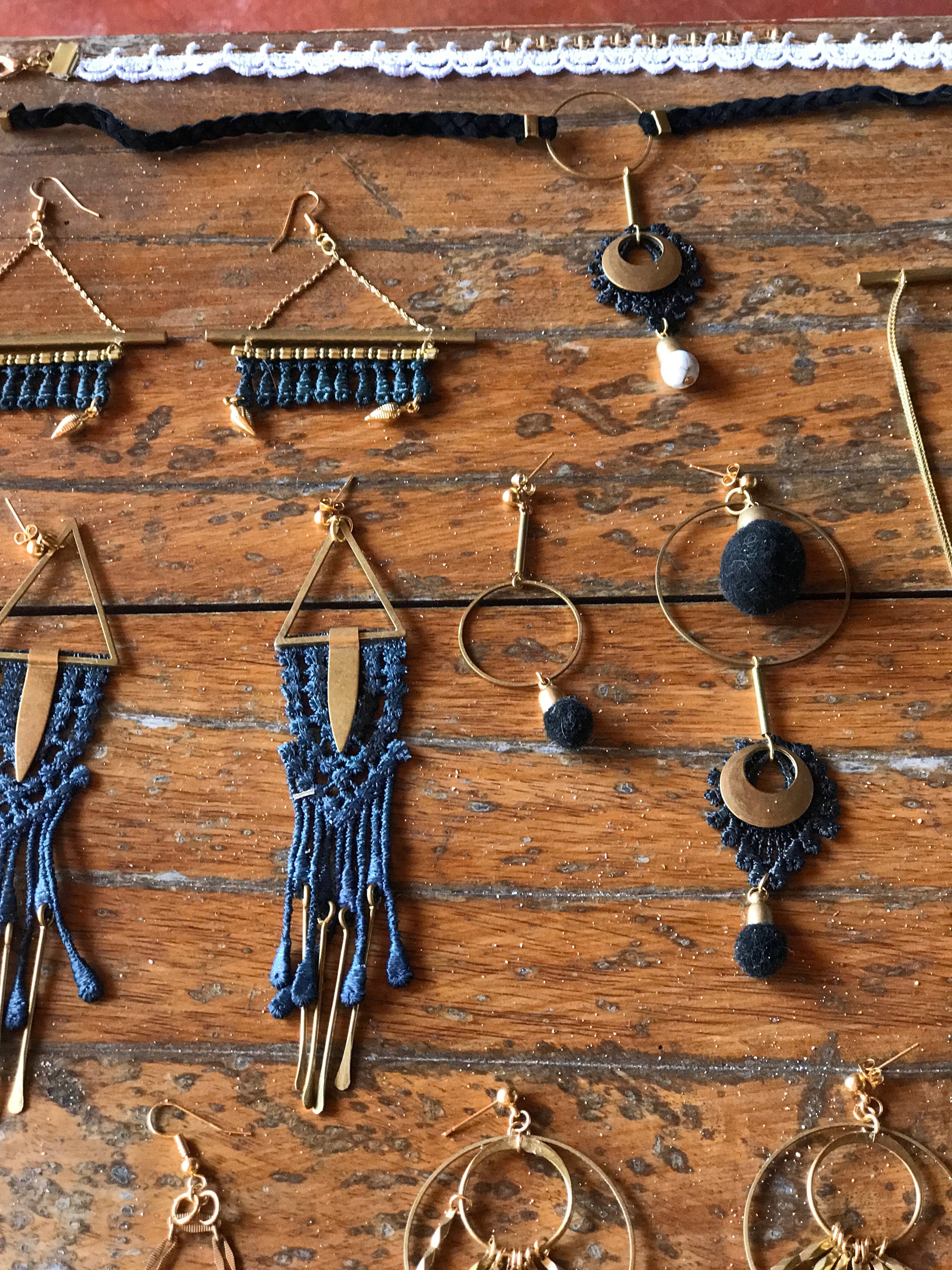 Taima artillery earrings necklace Kabak.jpg