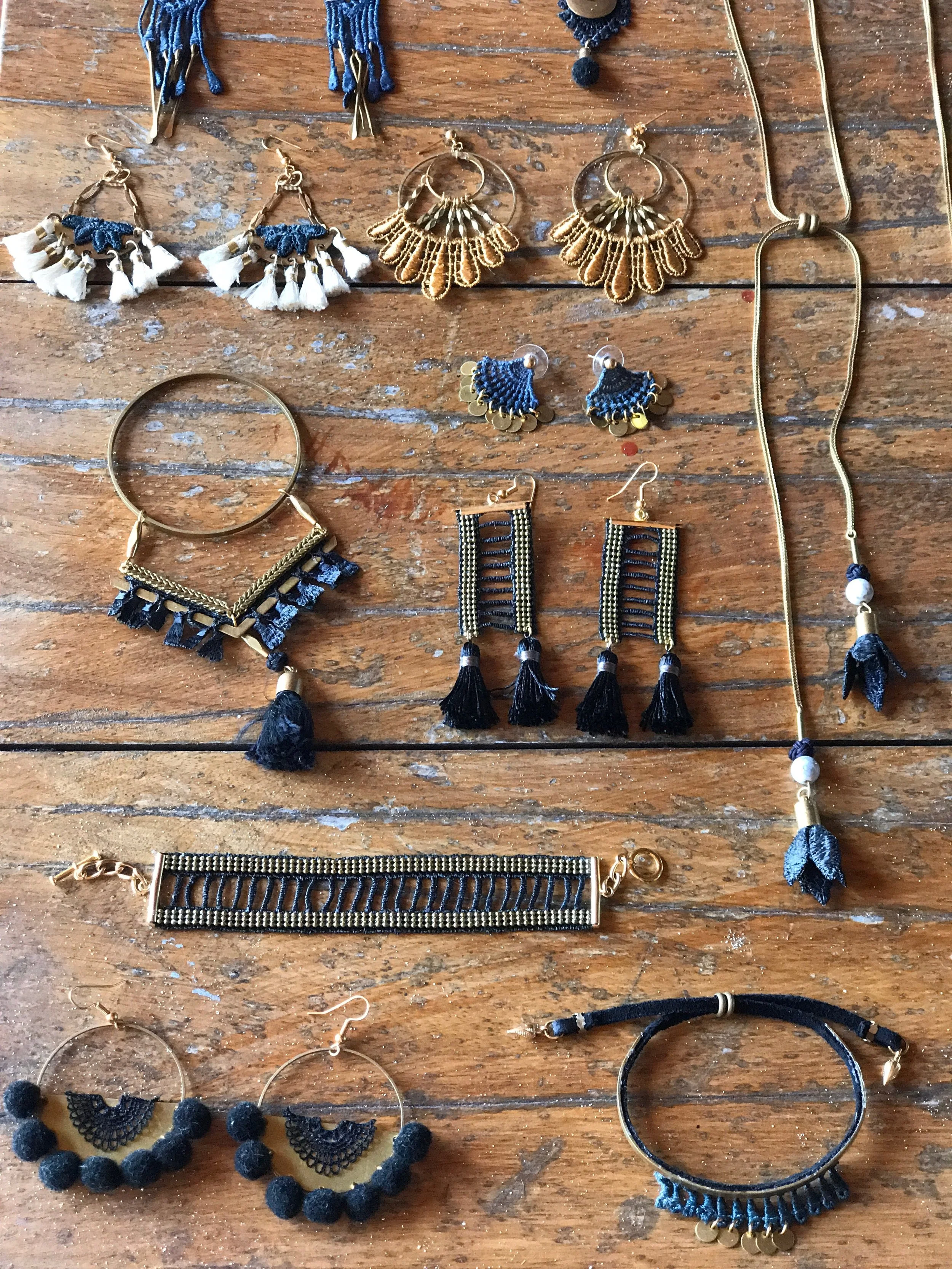 Opium earrings 3 charas Karachi.jpg