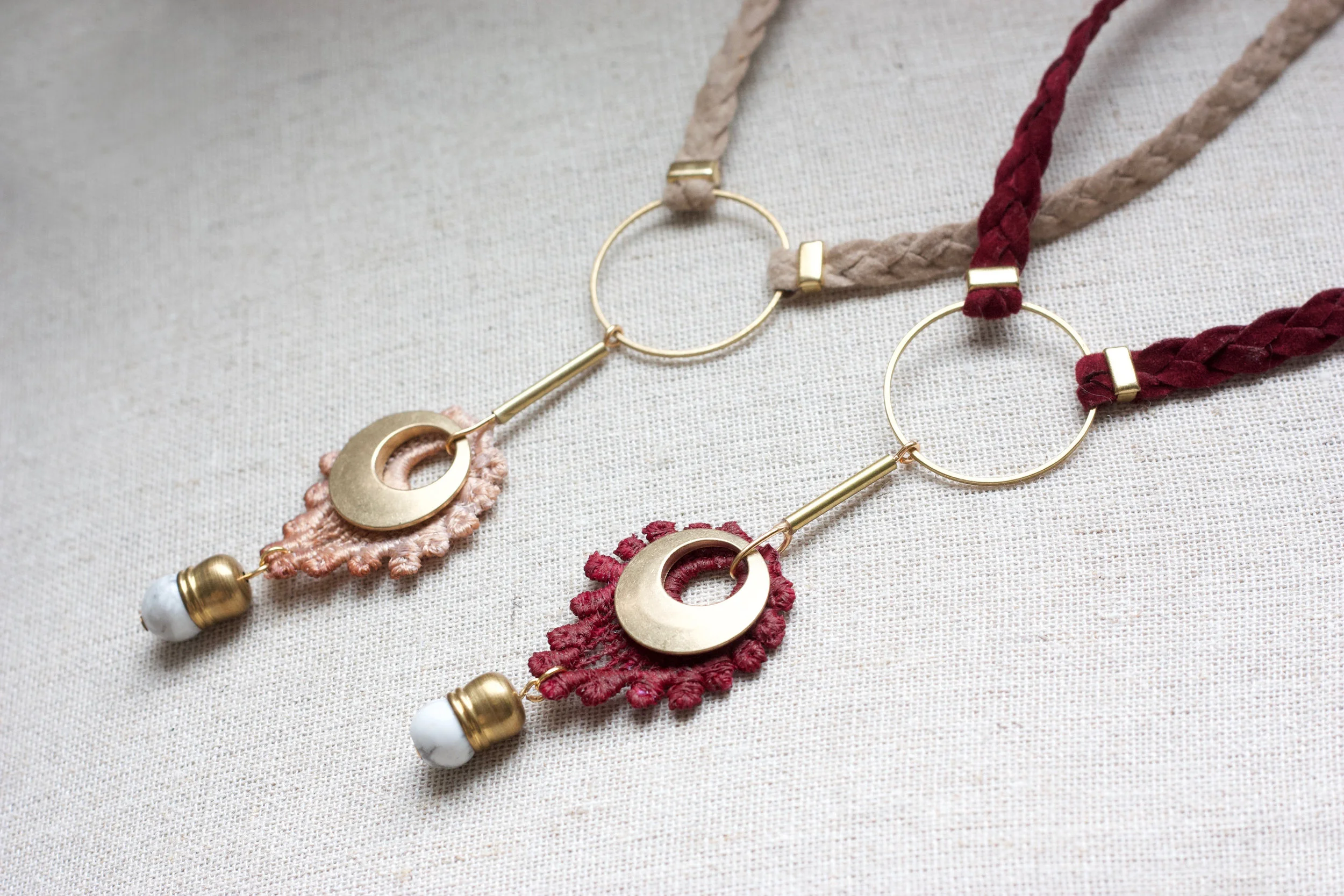 Artillery necklace beige and red.jpg