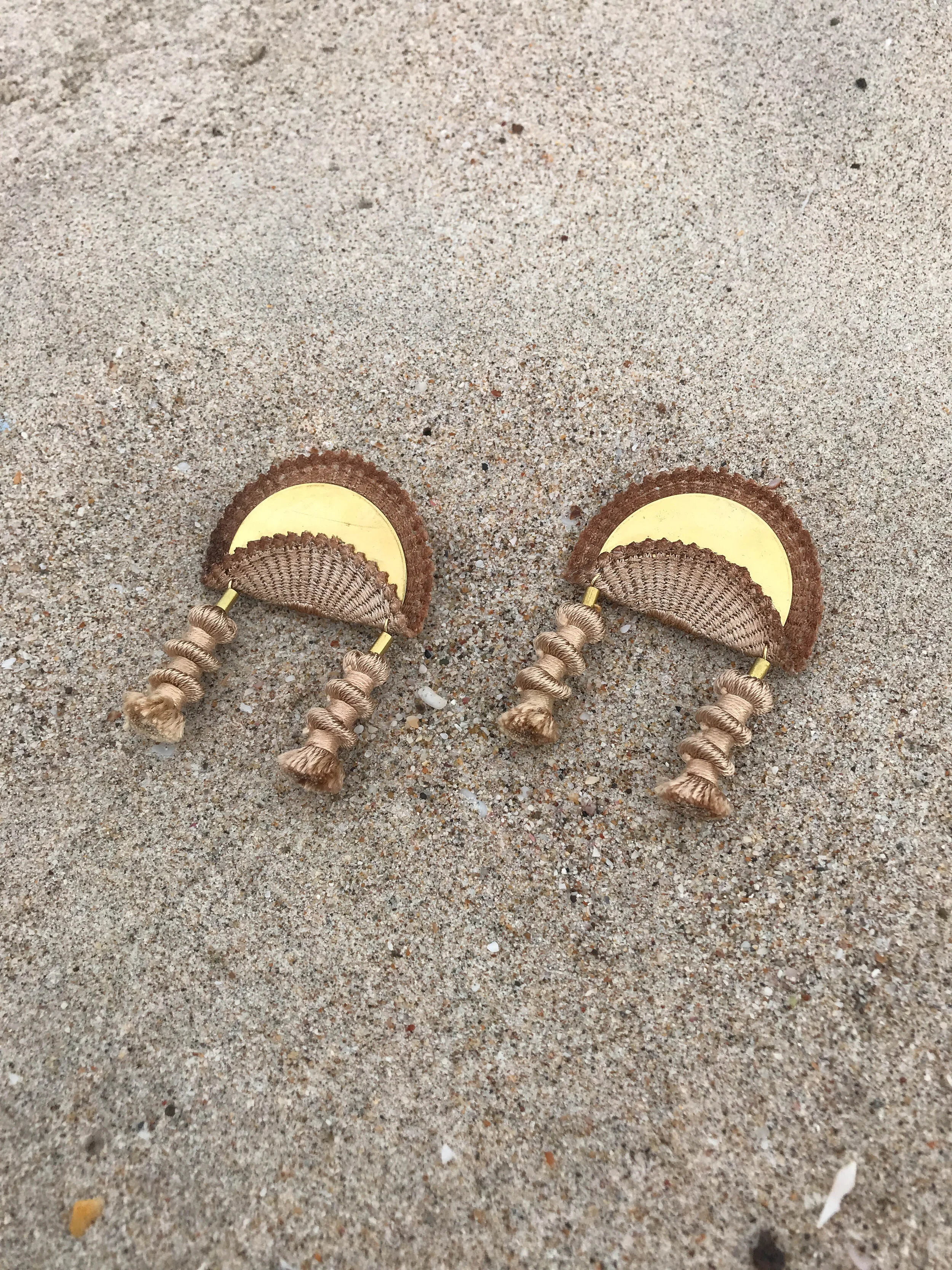 Ripple effect in sand 2.jpg