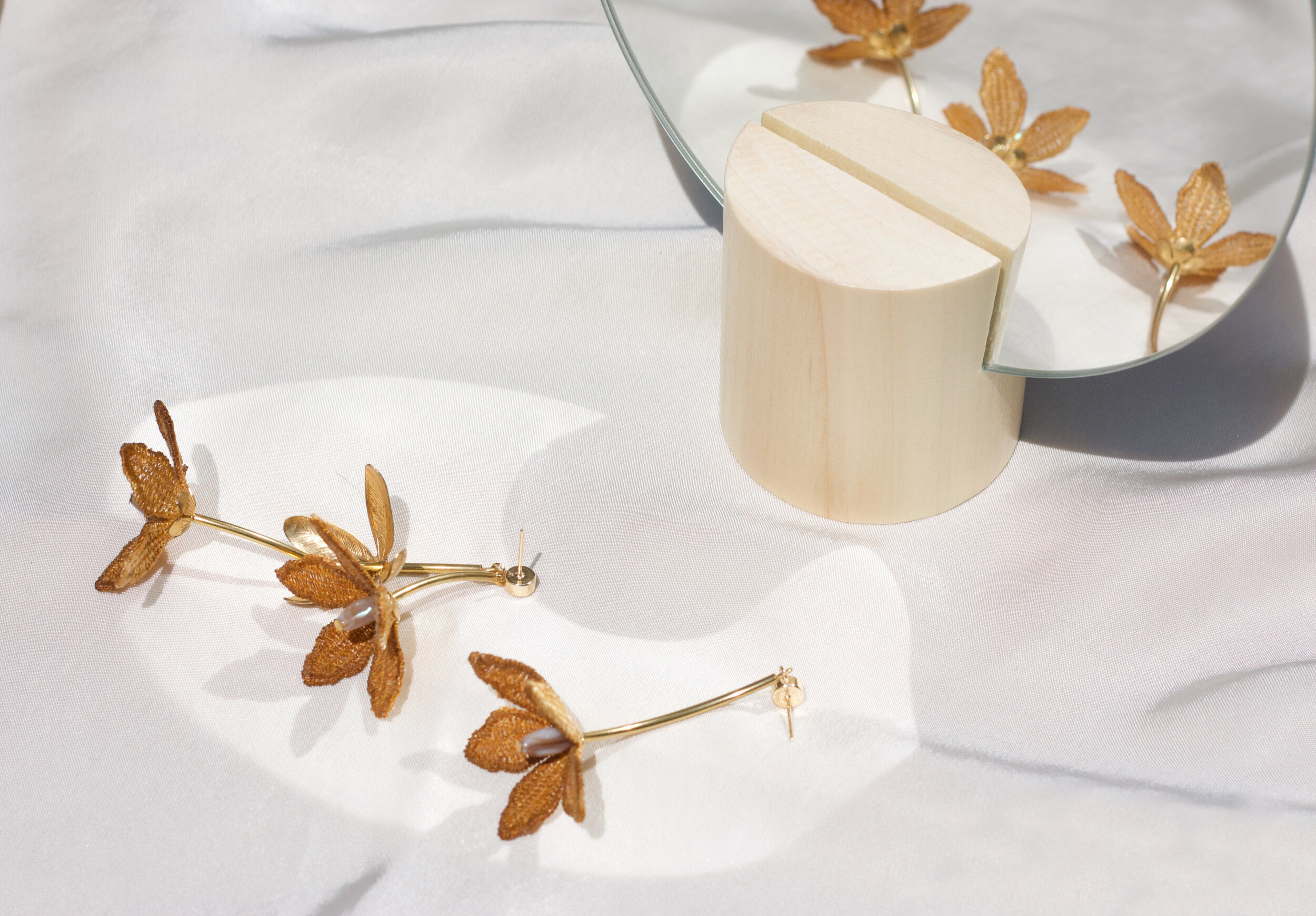 a Ochre with mirror.jpeg