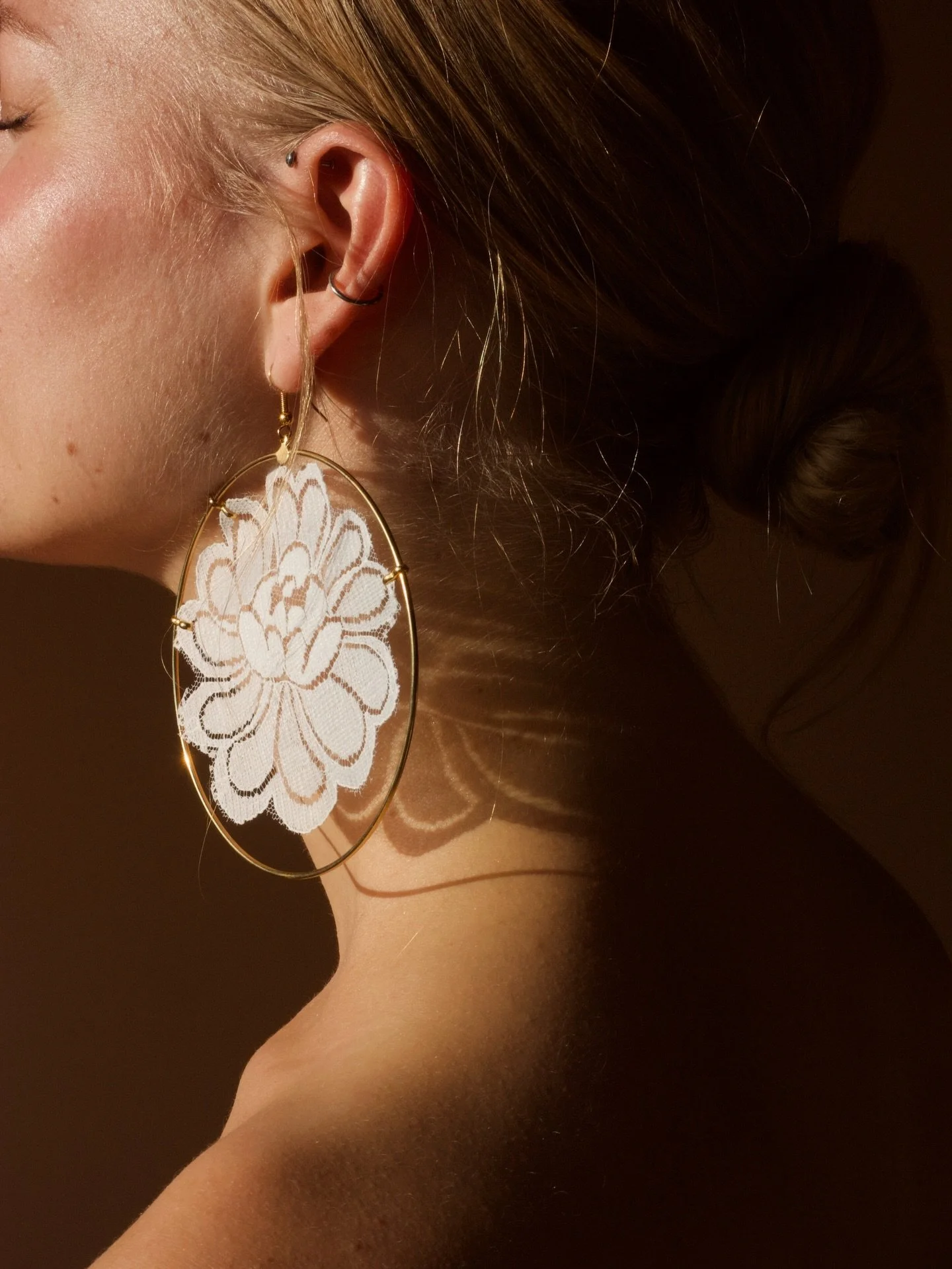 Just taunting you with this glorious pair of oversized earrings I named Chantilly and the beautiful shadows they cast.

A design that was born pre @ooak_toronto and has quickly been dispatched into the hands and ears of some stylish women of Toronto&