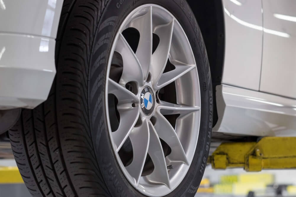 Absorbent on time Talk When Should I Replace the Brakes on My BMW?