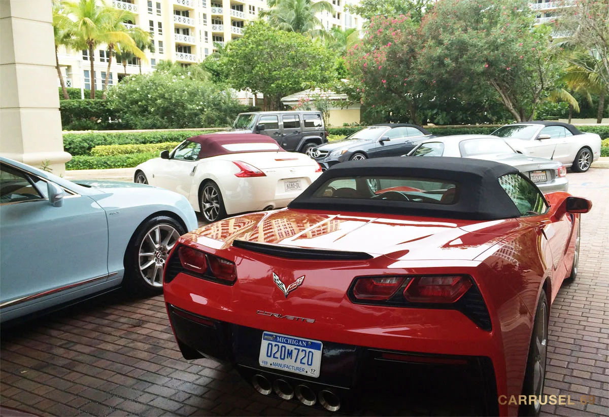 topless-miami-2014-01.jpg