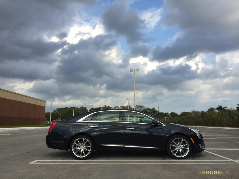 cadillac-xts-vsport-2014-03.jpg