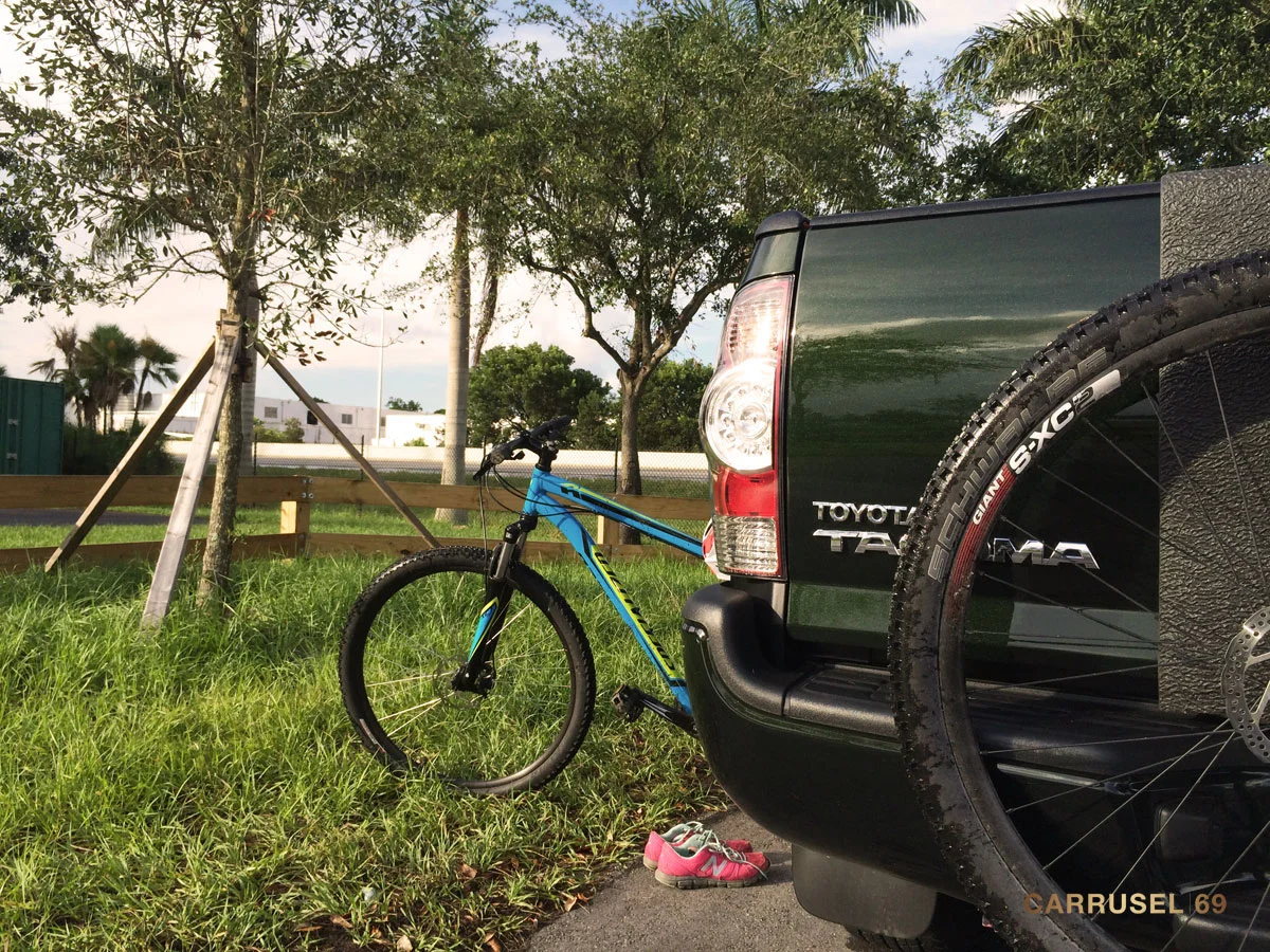 Toyota-Tacoma-2014-08.jpg