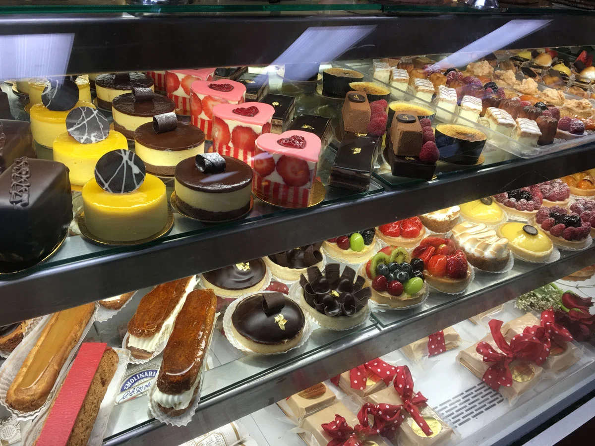 Eligiendo un postre para mi Valentine real