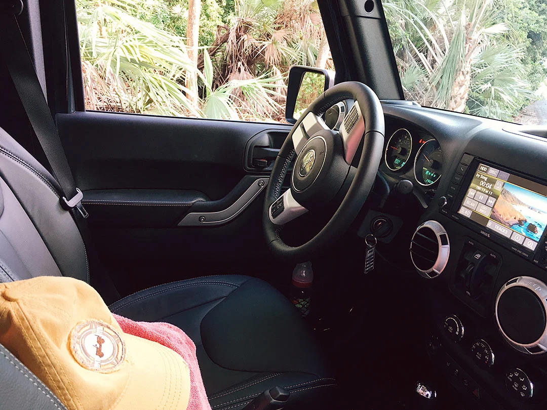 Jeep_Wrangler_Chief_2017_07.jpg
