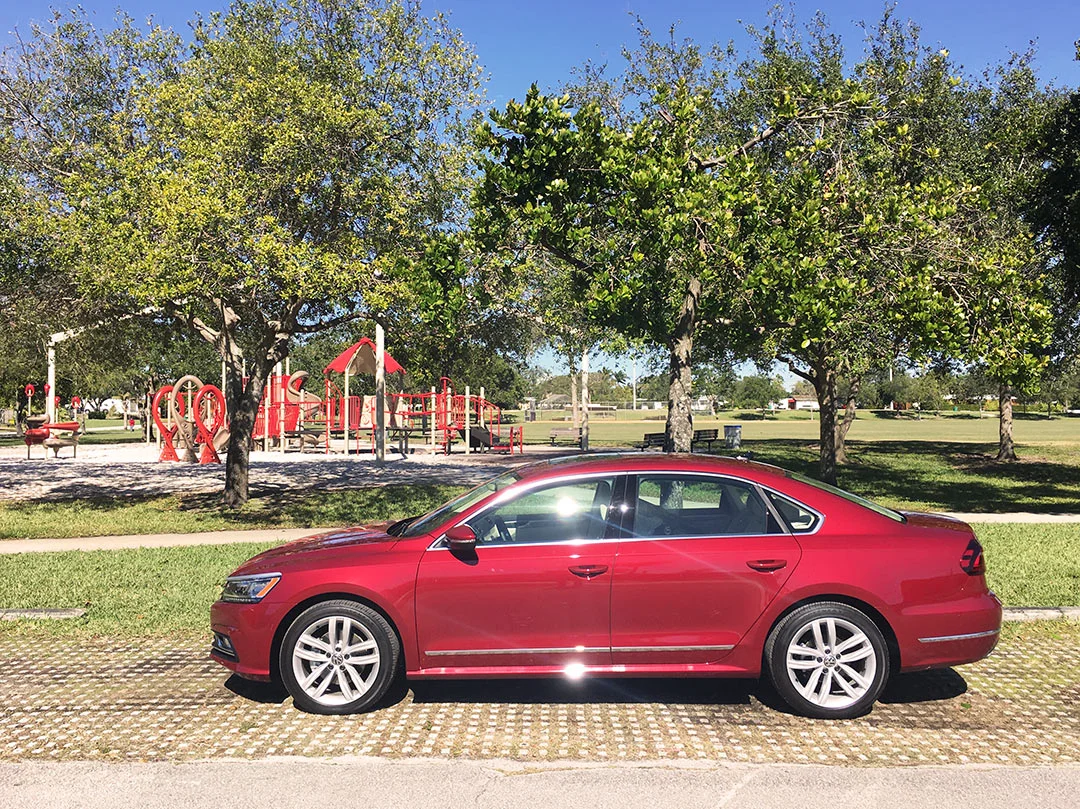 VW_Passat_2018_01.jpg