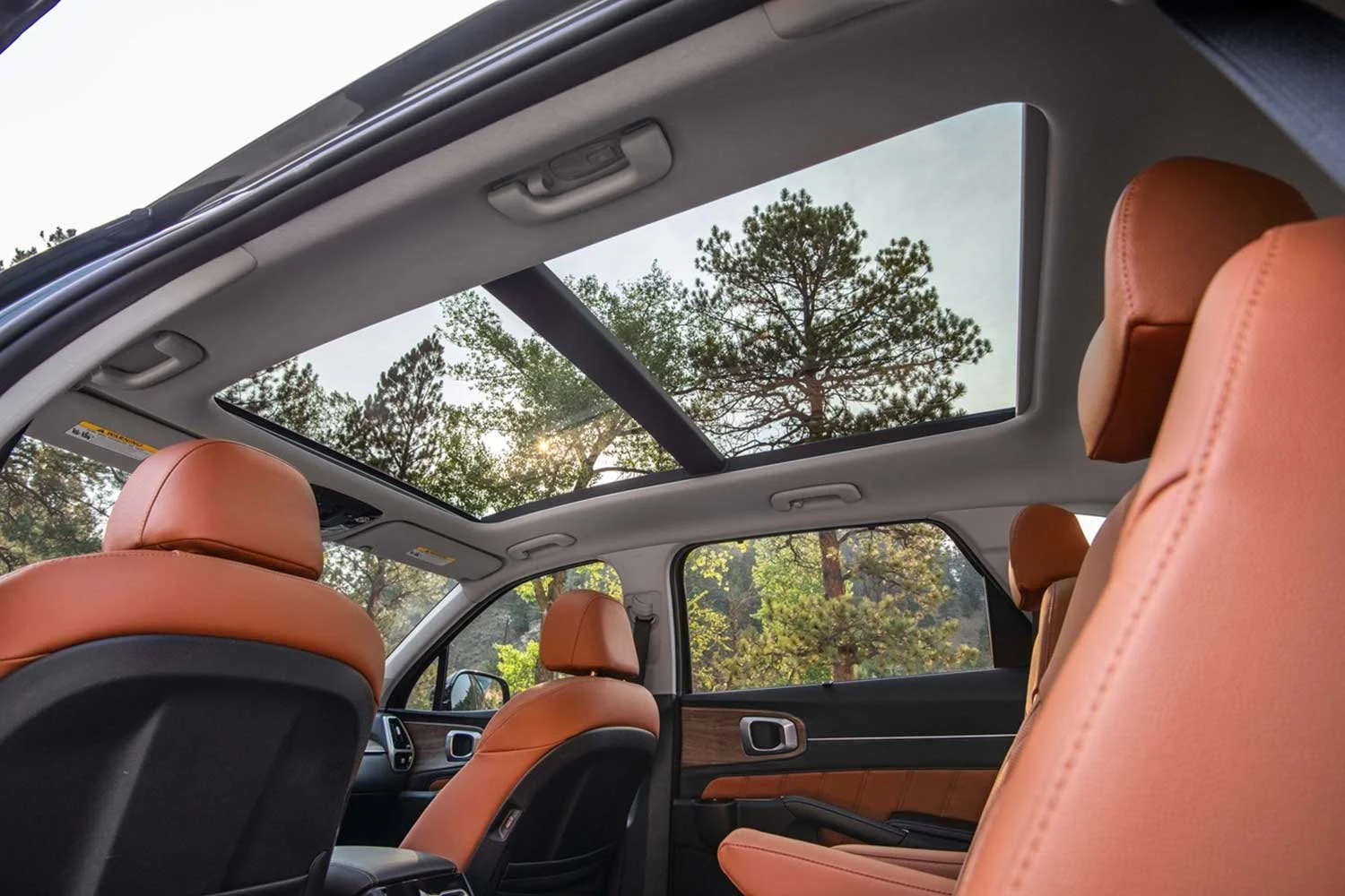 Espectacular doble techo panoramico en el Kia Sorento 2022
