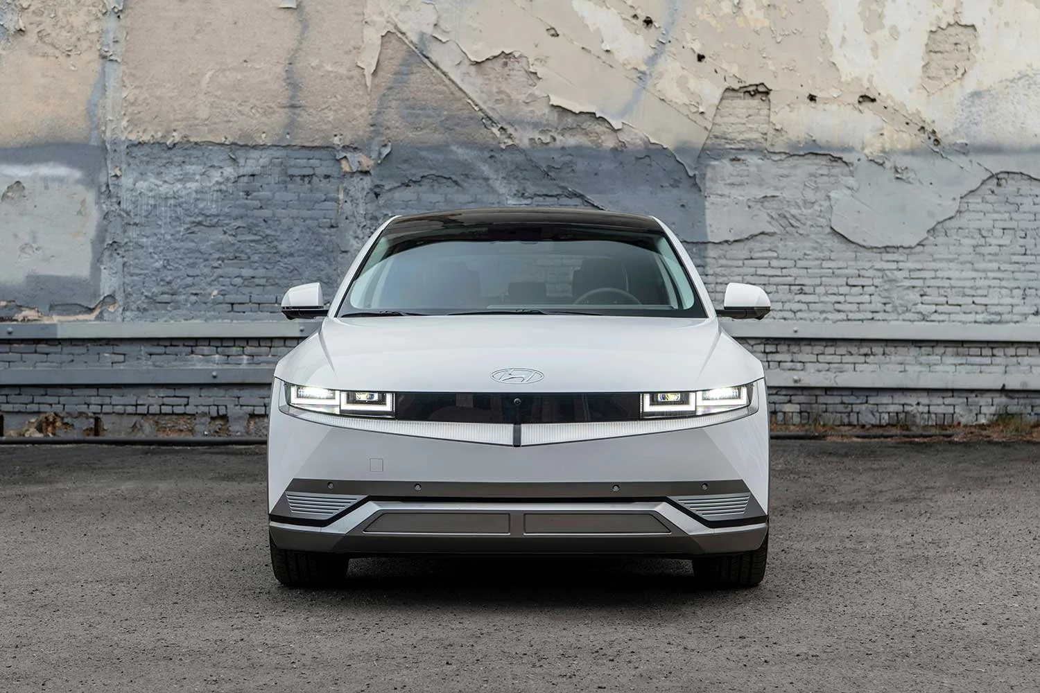 Vista frontal del Hyundai Ioniq 5 2022