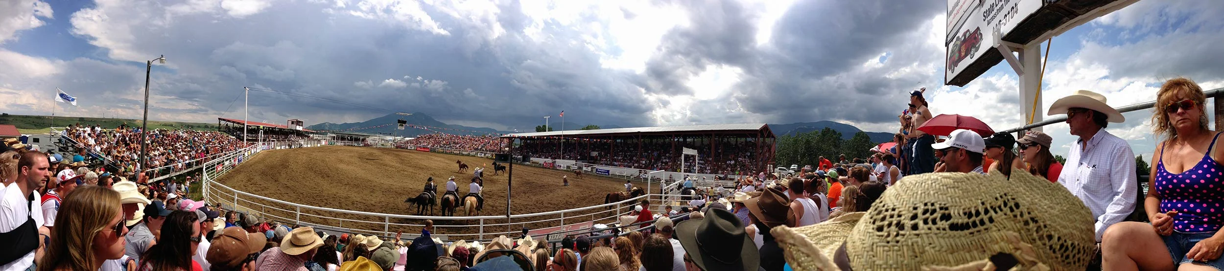 montana_red_lodge_rodeo_4th_of_july_pano.jpg