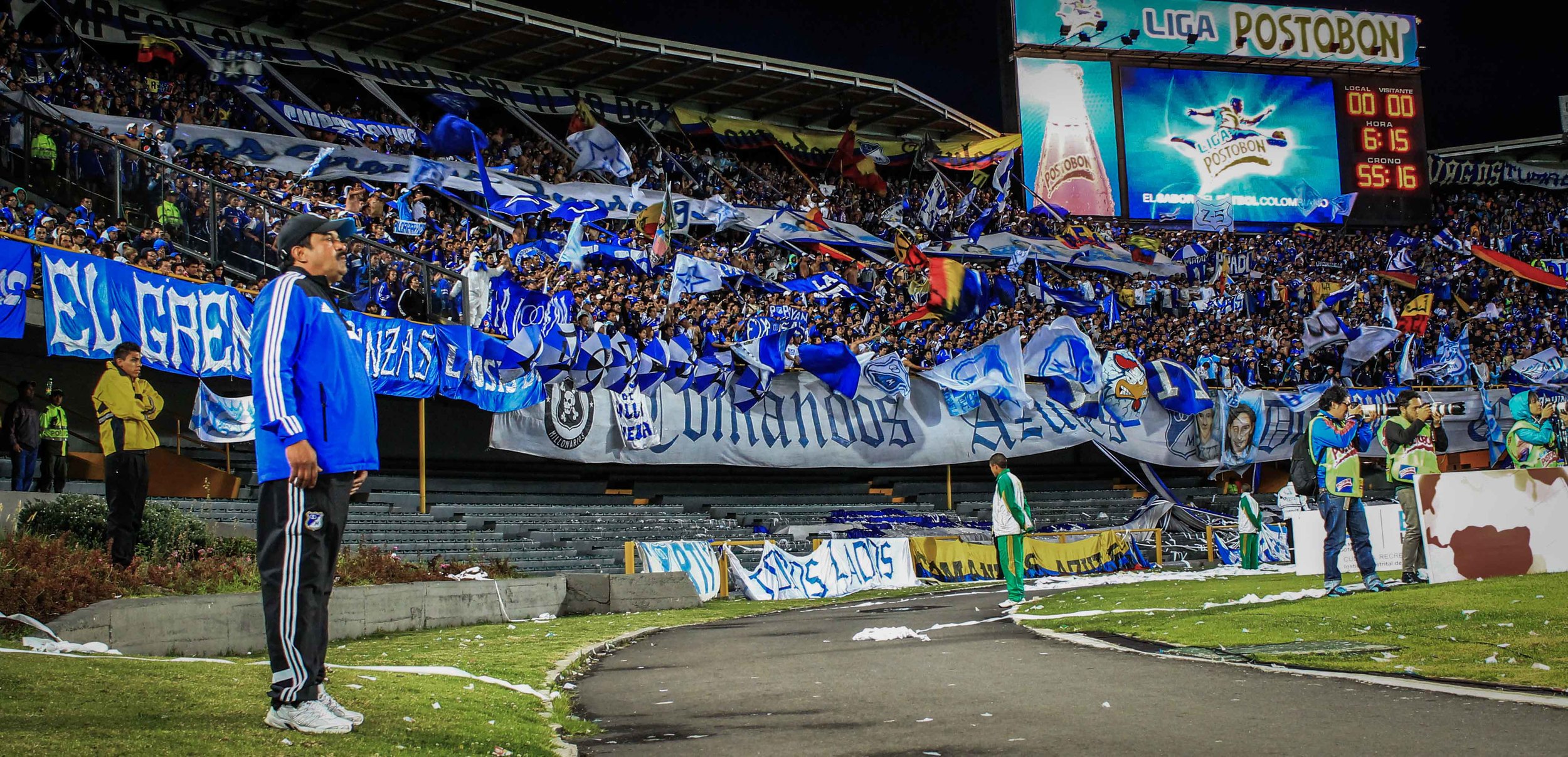 The other famed Millos' barra brava, and the first-ever in Colombia, Comandos Azules.