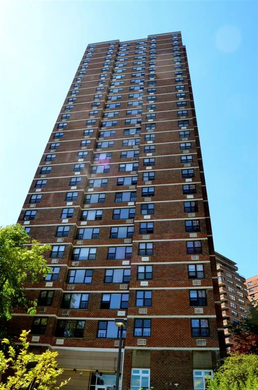 131 Broome Facade 1.jpg
