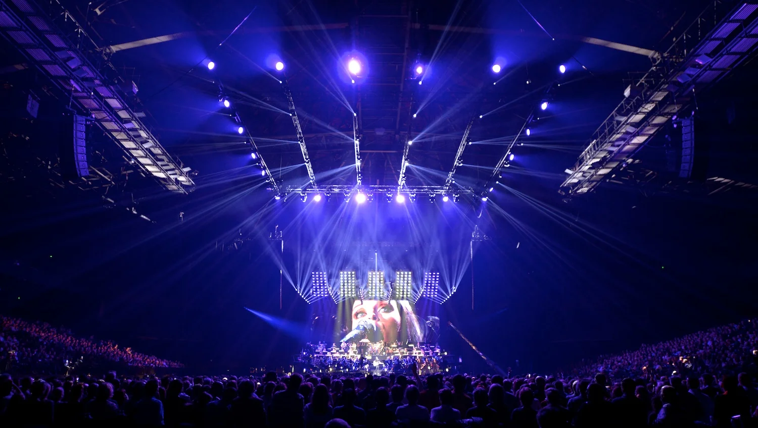 NIGHT OF THE PROMS 2013 8.jpg