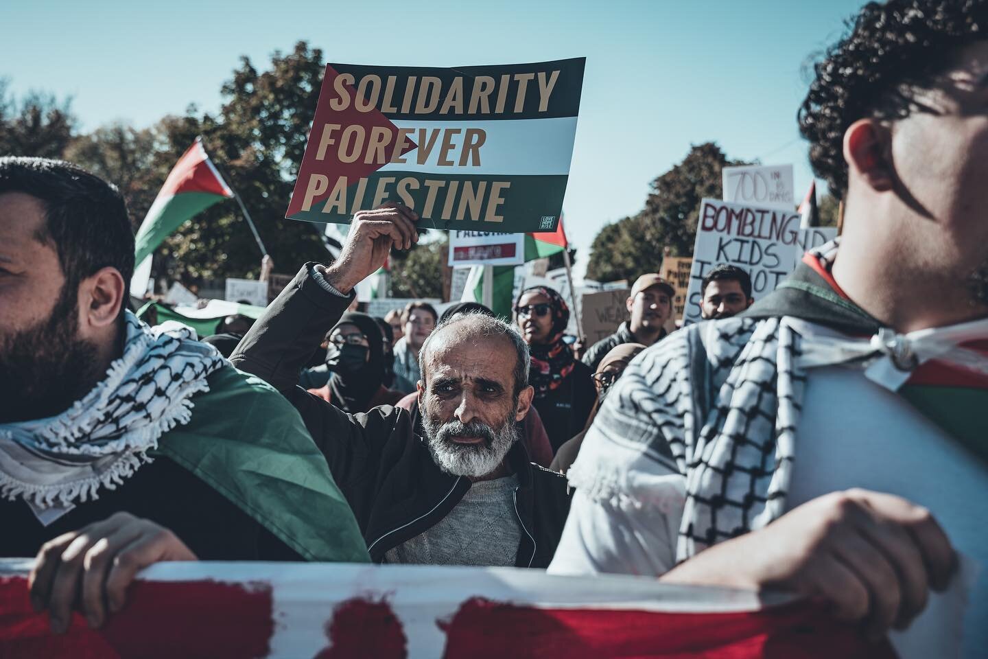 A pro Palestine protest in Minneapolis #freepalestine #freegaza @wamm_mn @antiwarmn @sjpumn #palestine #palestina #palestinewillbefree @leicacamerausa @leica_camera #collectivepunishement #apartheid #savepalestine #savegaza @amp_mn @ampalestine @midd