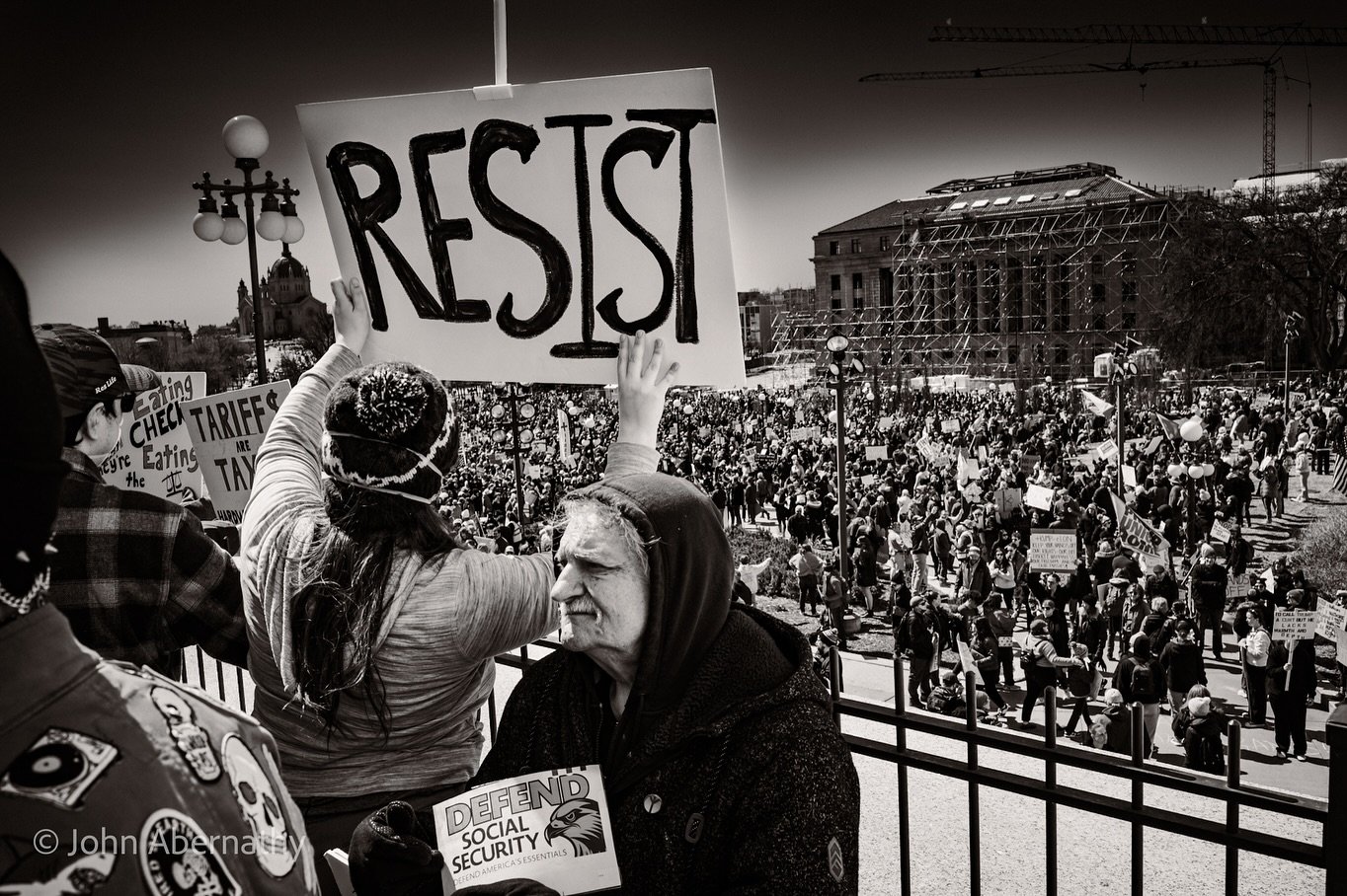 A few more from the #handsoff protest. @minnesota50501 @indivisible_twincities @leicacamerausa