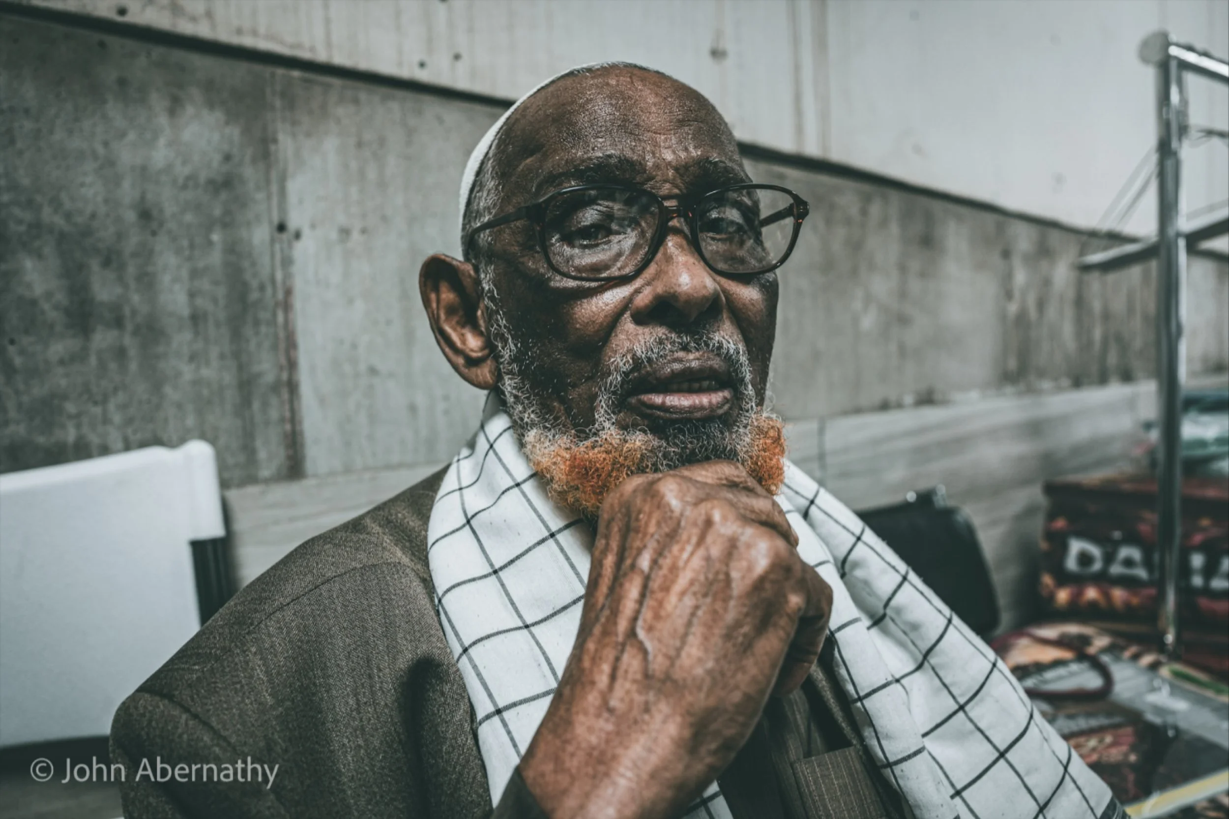 Somali elder at Karmel Mall. #somali #elder #leicam10r @karmelmall