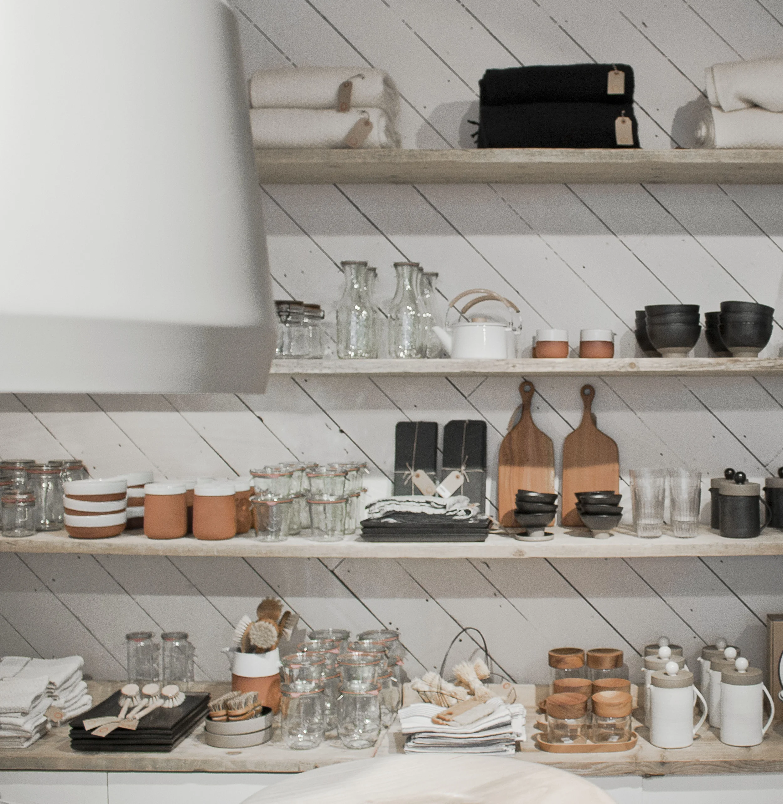 In Folklore store. • baraperglova.com/blog