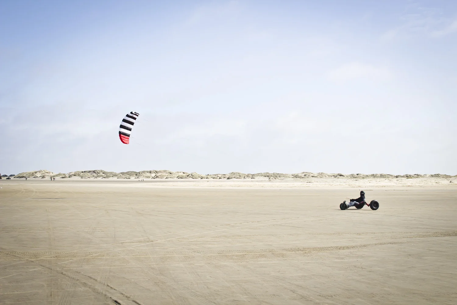 Beach on Rømø Island, Denmark. • Traveling around the Europe on baraperglova.com