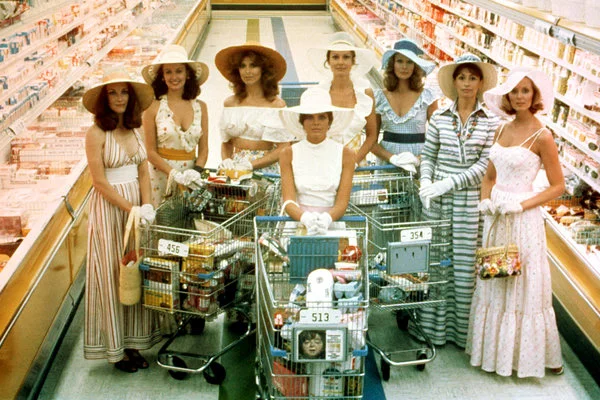 Friends don't let friends be Stepford wives.