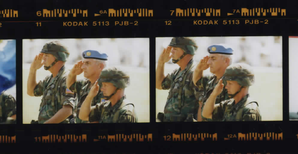 Members of the US military at Haiti's National Palace on March 31, 1995 (Photo sheet: P026050)