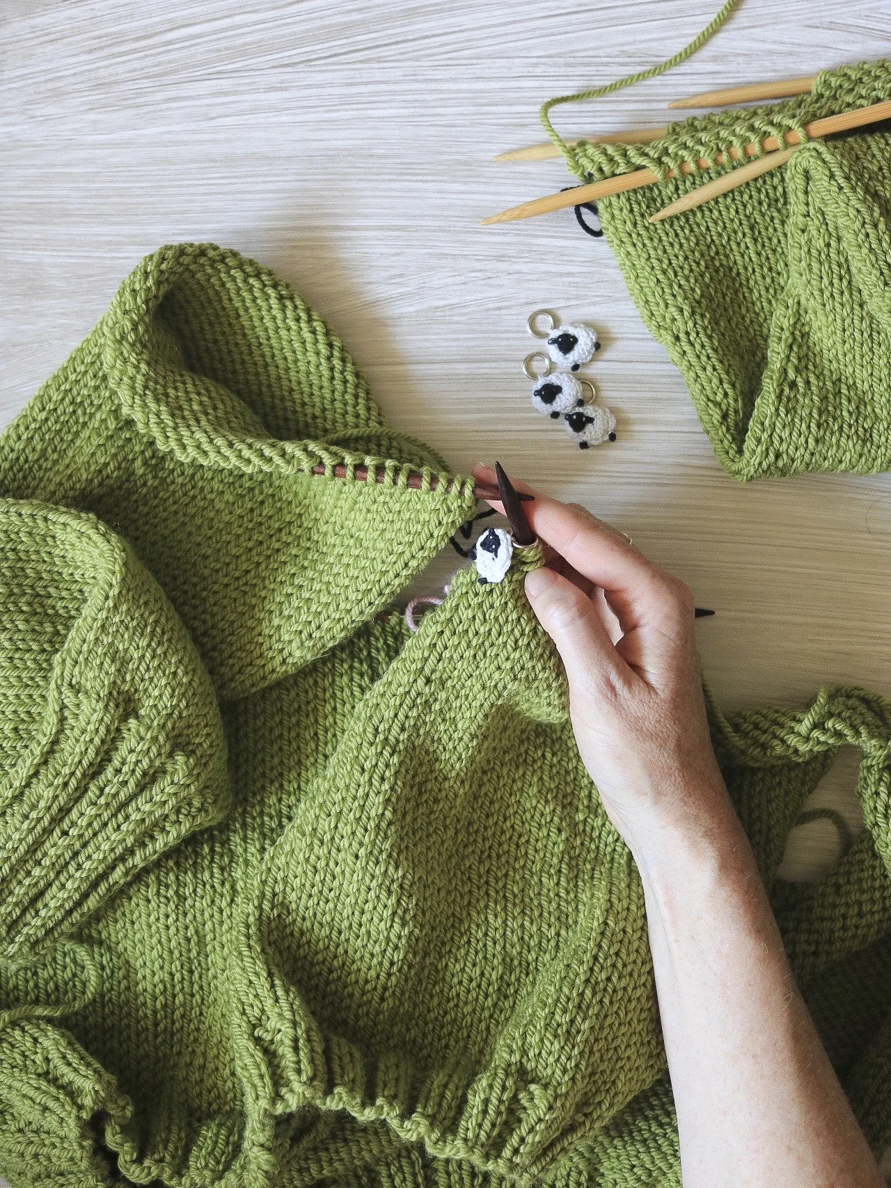Joining a sleeve to the Carbeth Cardigan