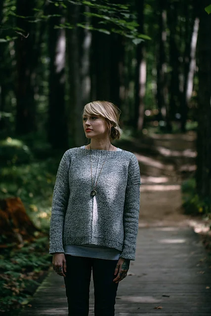 The Weekender knitting pattern by Andrea Mowry