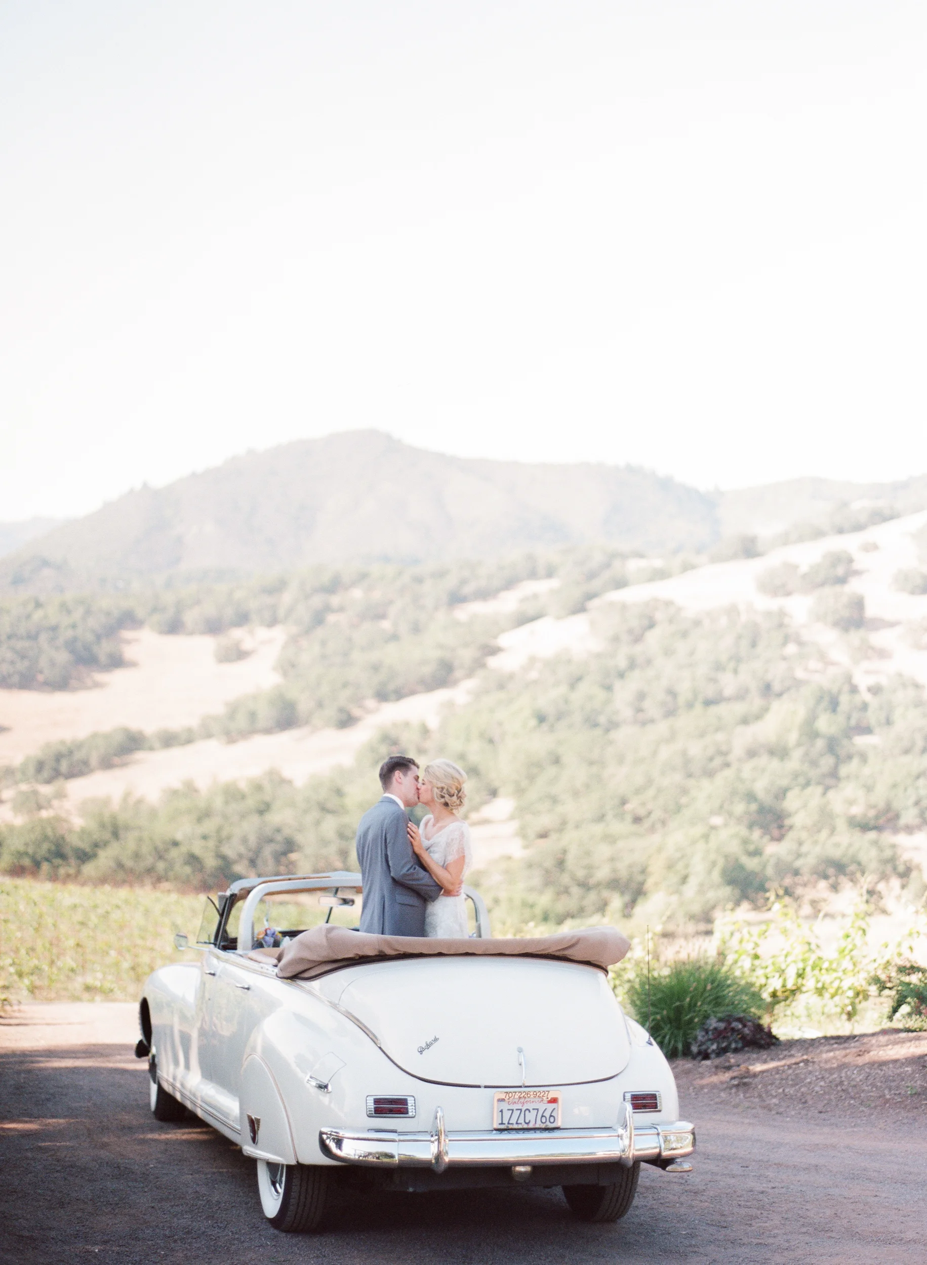 SylvieGil-0200-napa-wedding-winery-outdoor-reception-Kunde.jpg