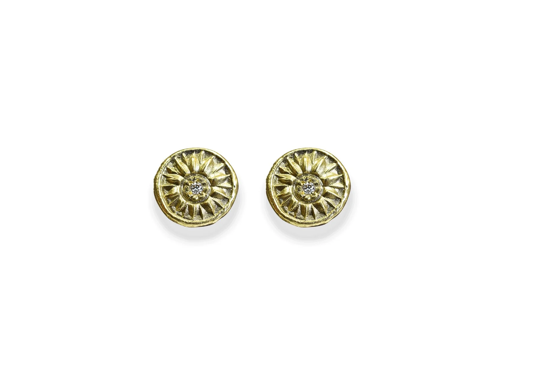 18k yellow gold round button earrings with diamonds