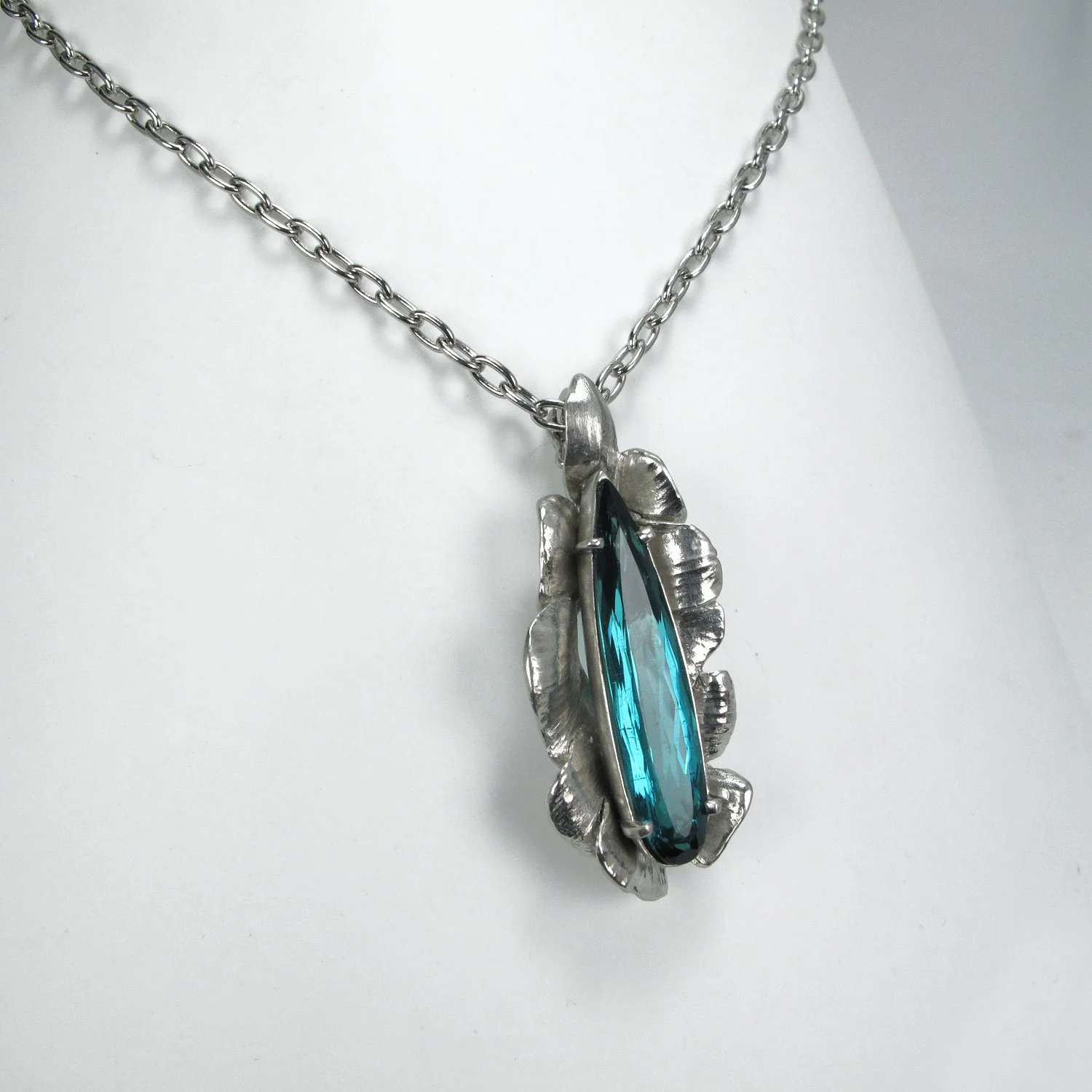 Paraiba-tourmaline-pendant.jpg