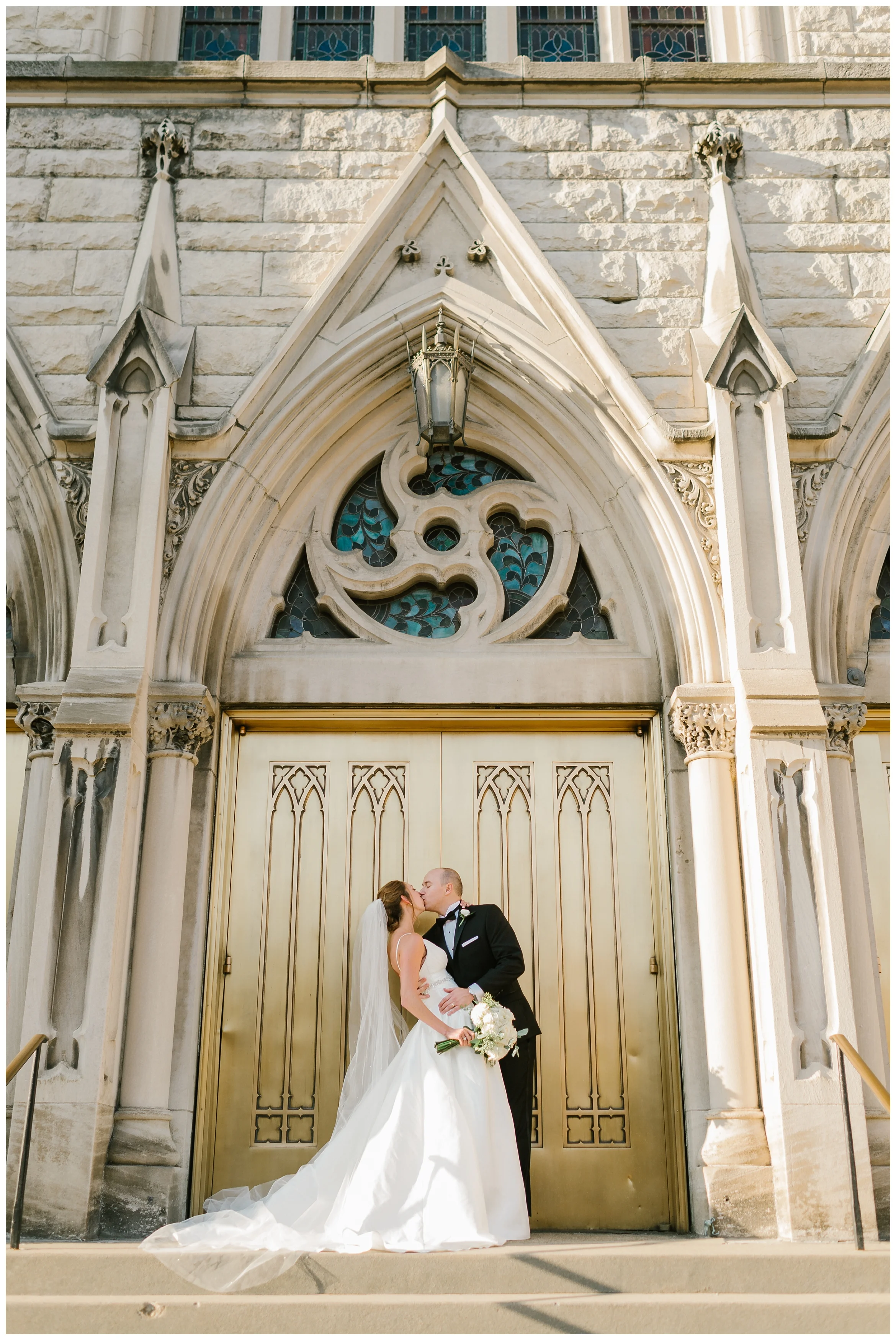 Chloe and Nate's Pendennis Club Wedding | Indianapolis Wedding Photographer