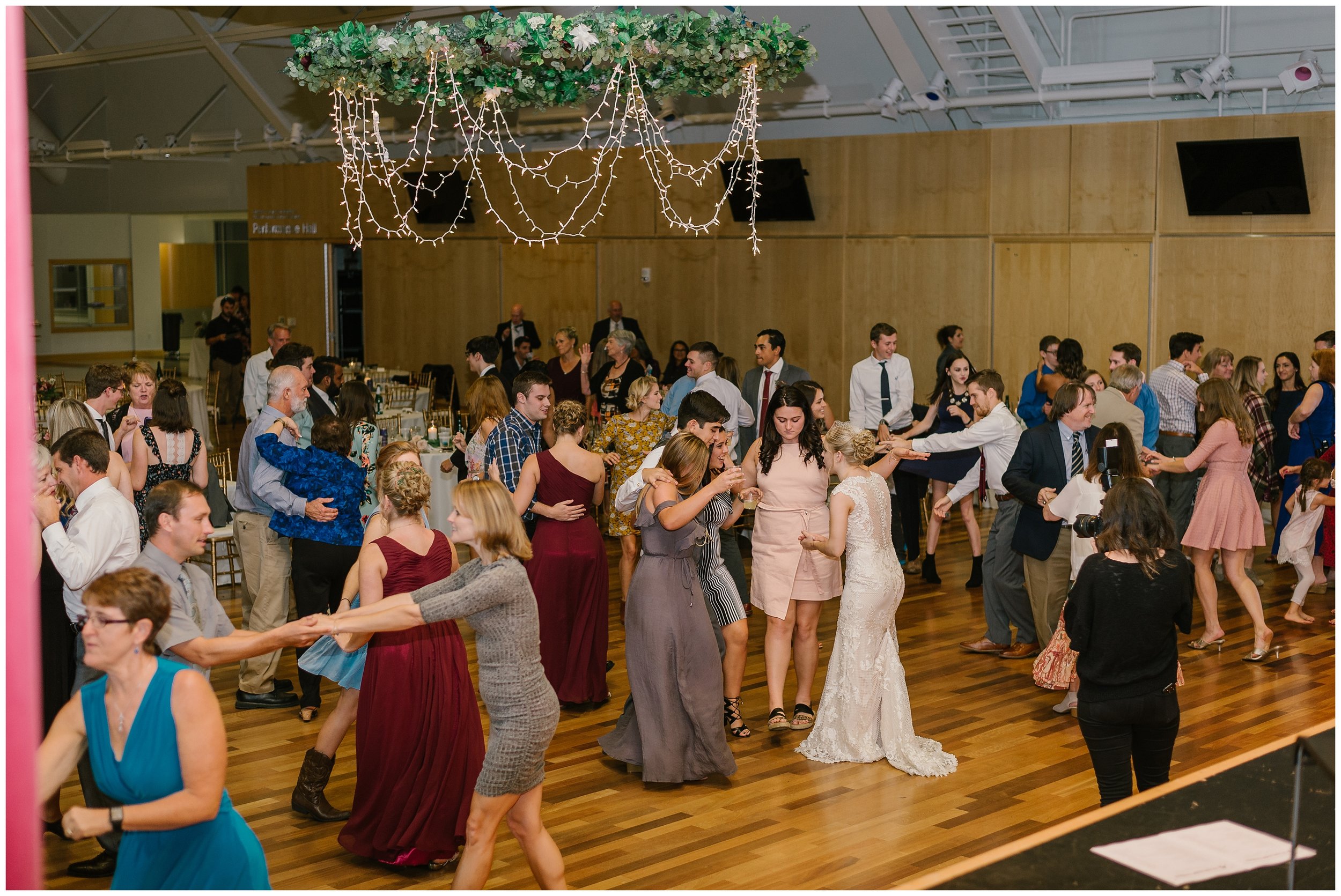 Rebecca_Shehorn_Photography_Indianapolis_Wedding_Photographer_7386.jpg