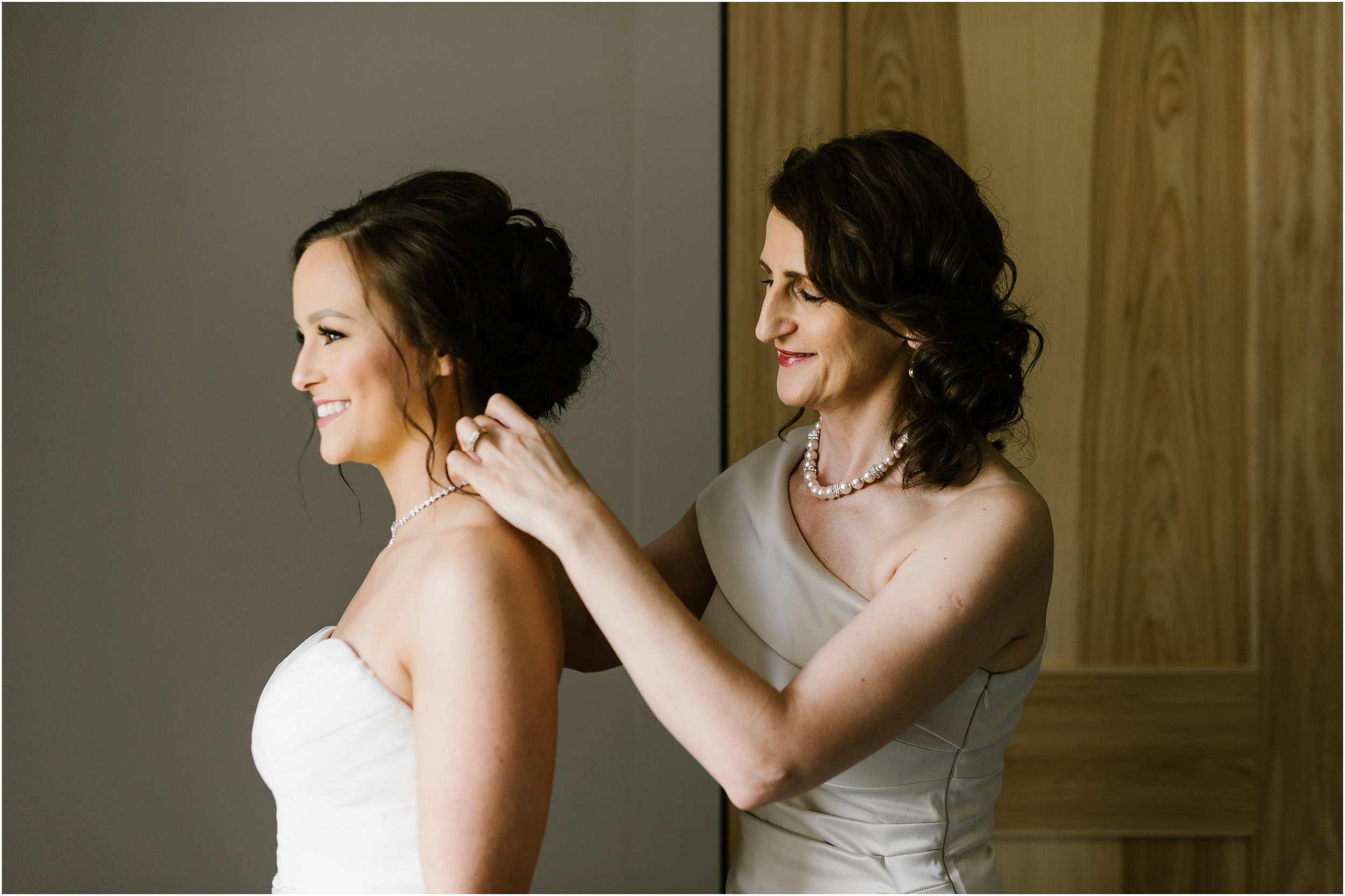 Rebecca_Shehorn_Photography_Indianapolis_Wedding_Photographer_8592.jpg