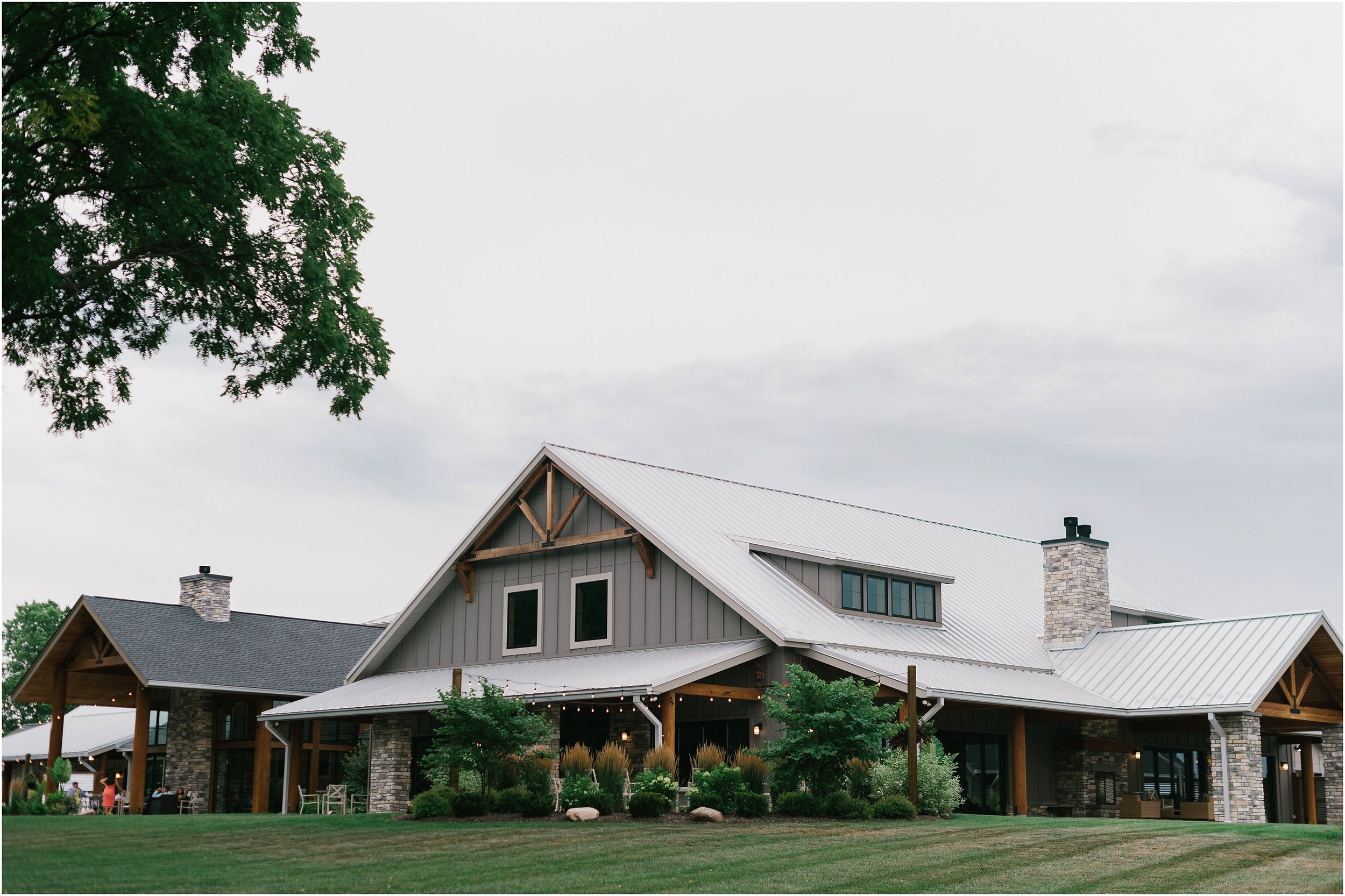 Rebecca_Shehorn_Photography_Indianapolis_Wedding_Photographer_8675.jpg