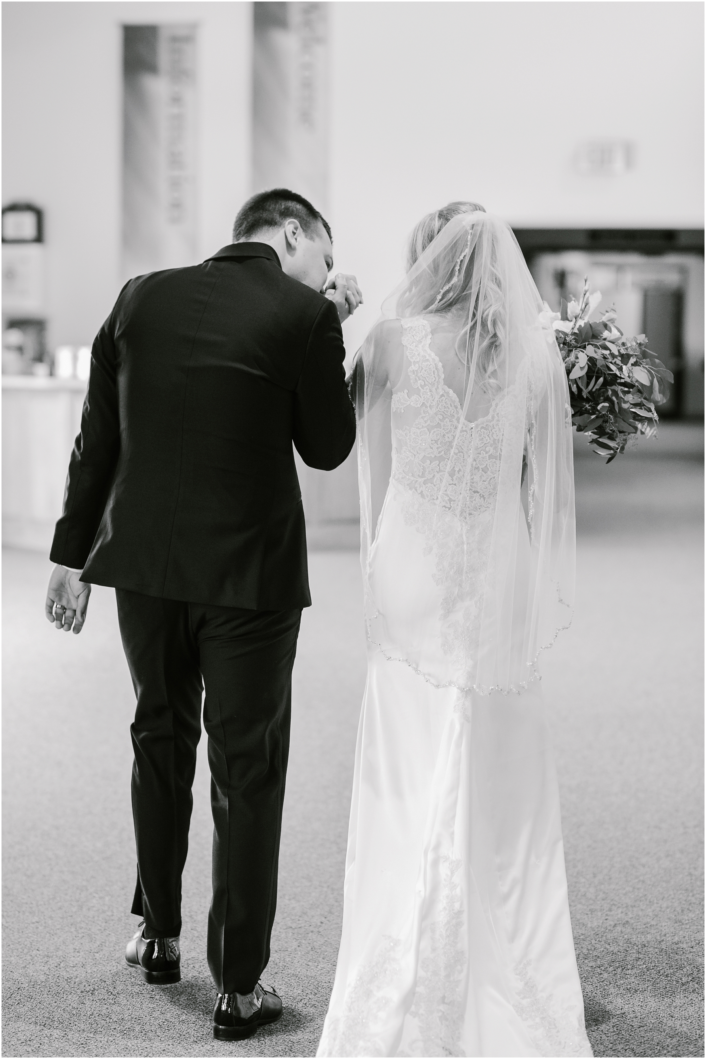 Rebecca_Shehorn_Photography_Indianapolis_Wedding_Photographer_8943.jpg