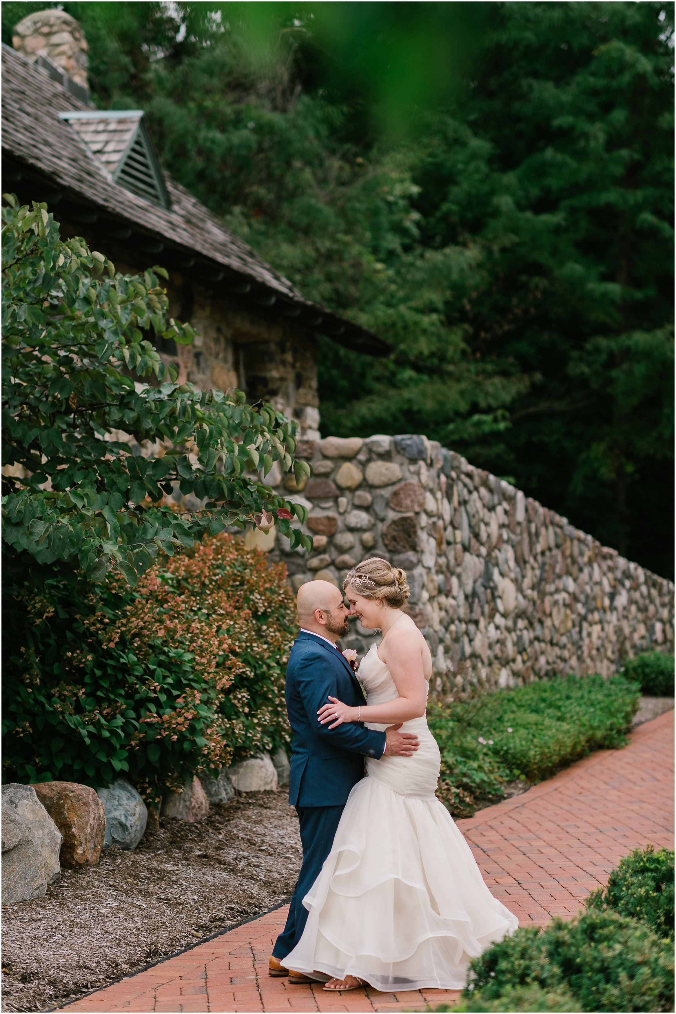 Rebecca_Shehorn_Photography_Indianapolis Wedding Photographer Sycamore at Mallow Run Wedding_9653.jpg