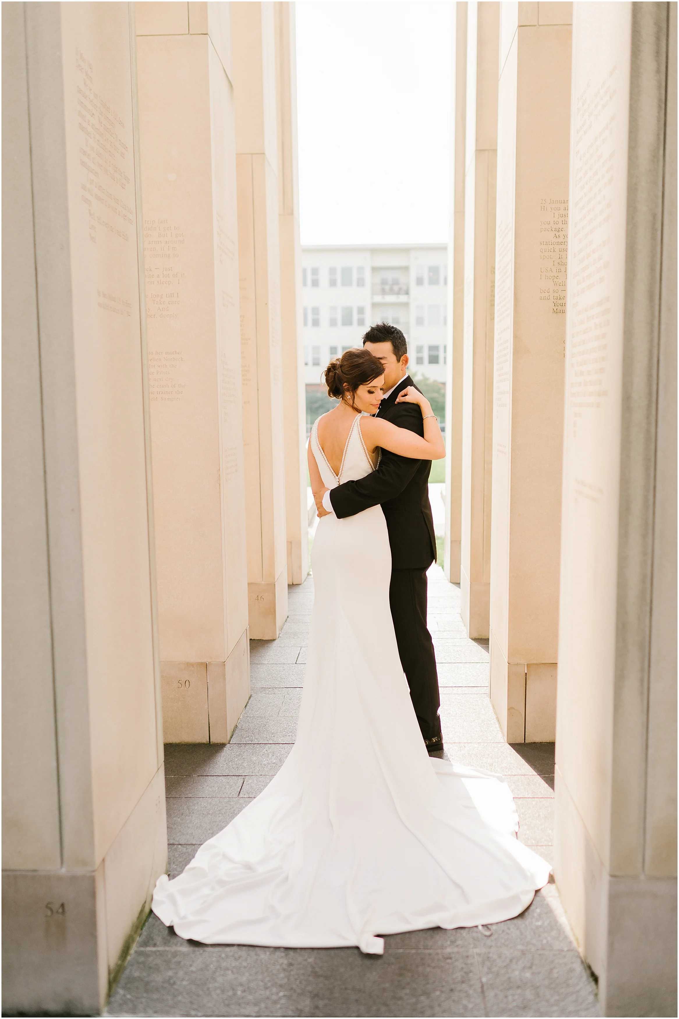 Rebecca_Shehorn_Photography_Indianapolis Wedding Photographer Sycamore at Mallow Run Wedding_9760.jpg