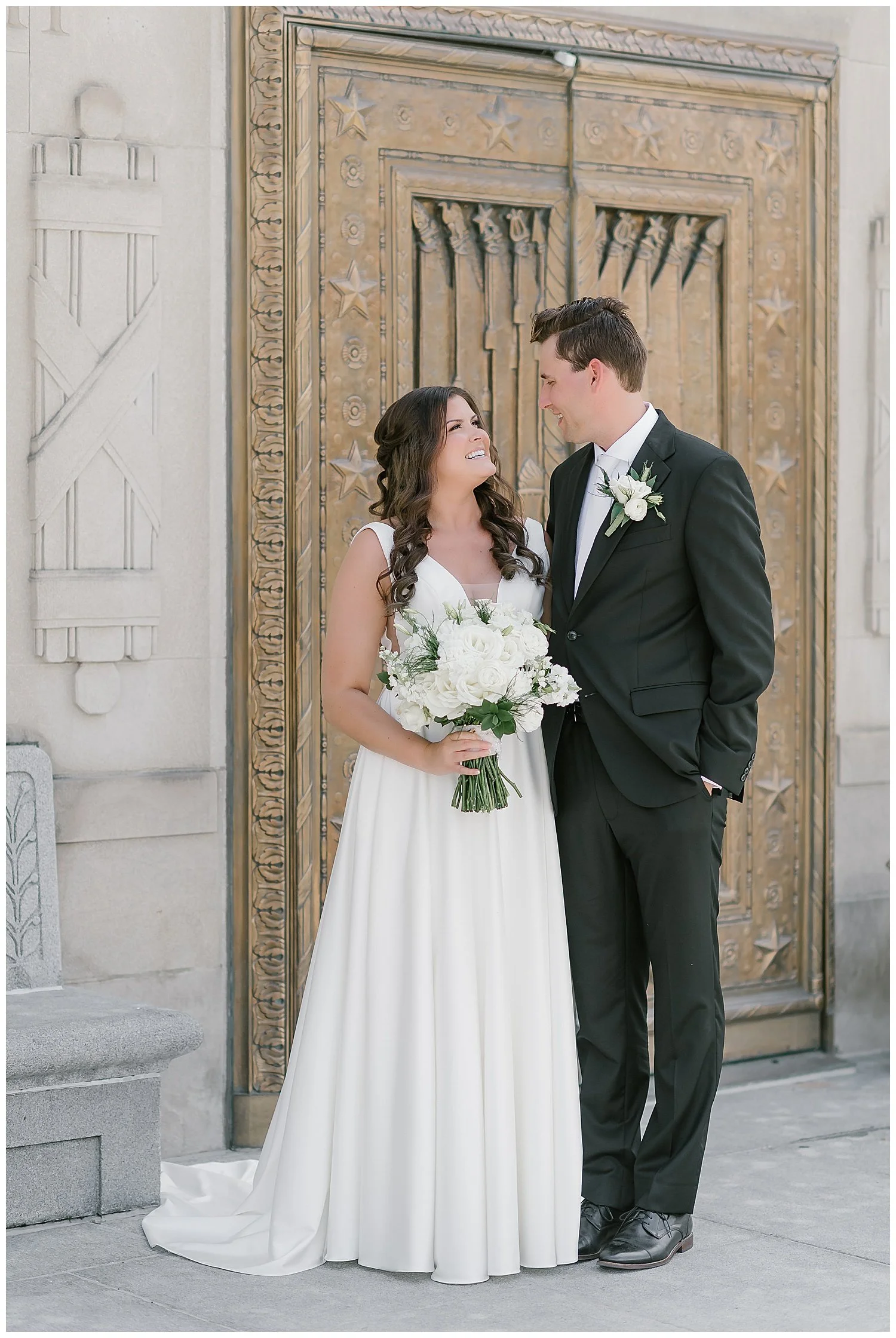 Rebecca Shehorn Photography Alison and Will's Regions Tower Downtown Indianapolis Wedding22.jpg