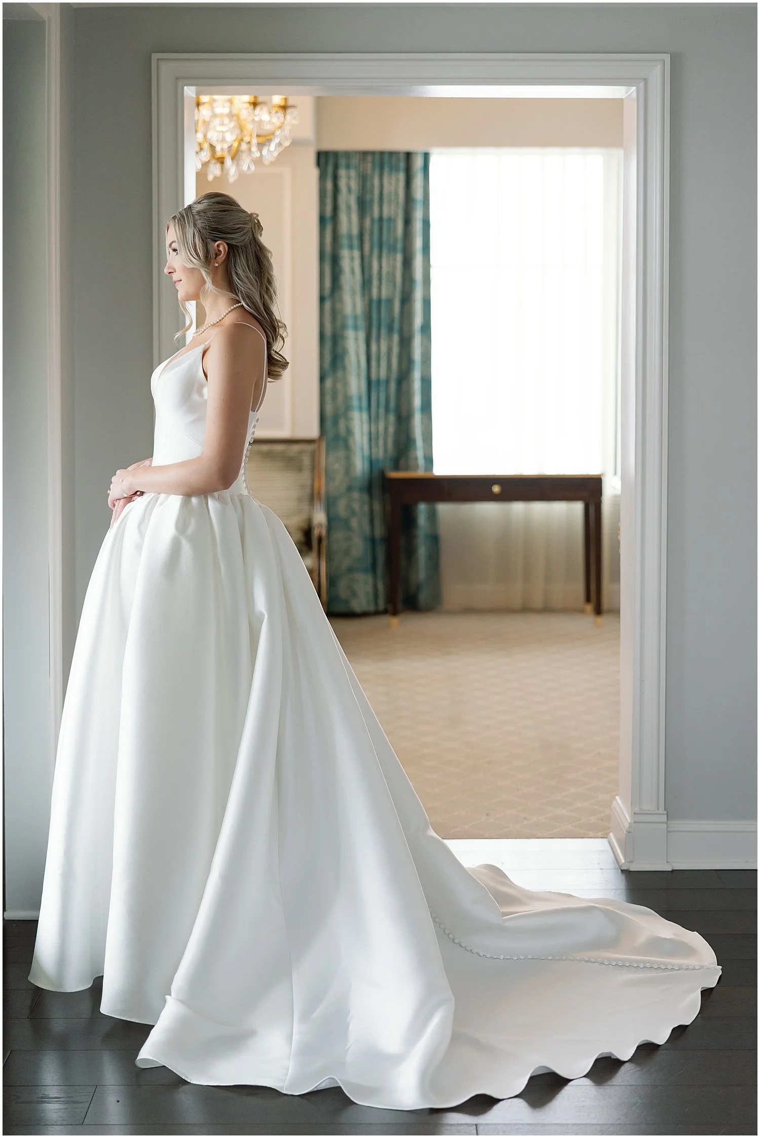 Rebecca Shehorn Photography Hotel Carmichael Winter Wedding17.jpg